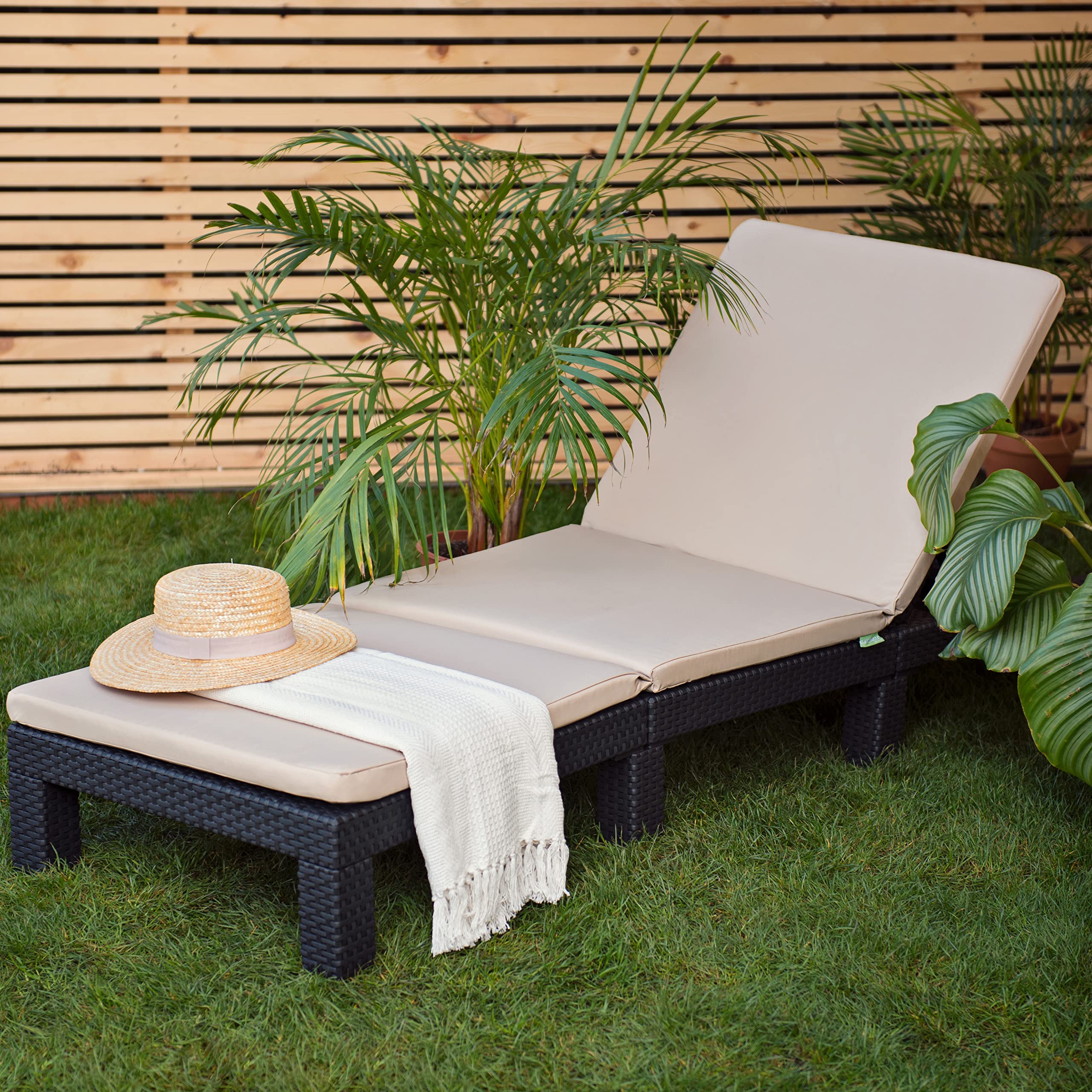 Gardenista Cojín de reemplazo para Tumbona de jardín para Allibert Keter Daytona | Cojín para Tumbona de ratán reclinable Muebles de Patio | Resistente al Agua y Ligero | Relleno con Fibra (Roca)