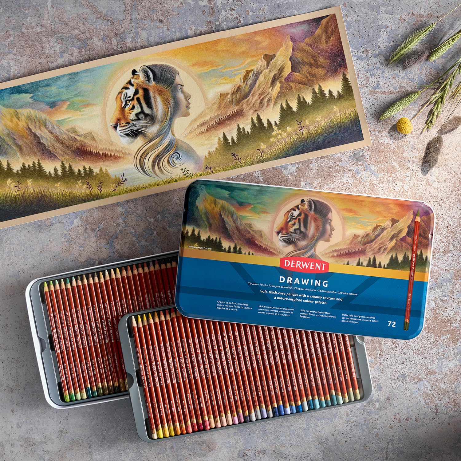 Derwent 2306558 - Lápices de Dibujo, Set de 72 en Lata, Mina Redonda de 5 mm, Textura Cremosa, Pensados para Dibujo Artístico y Colorear, Mina Resistente
