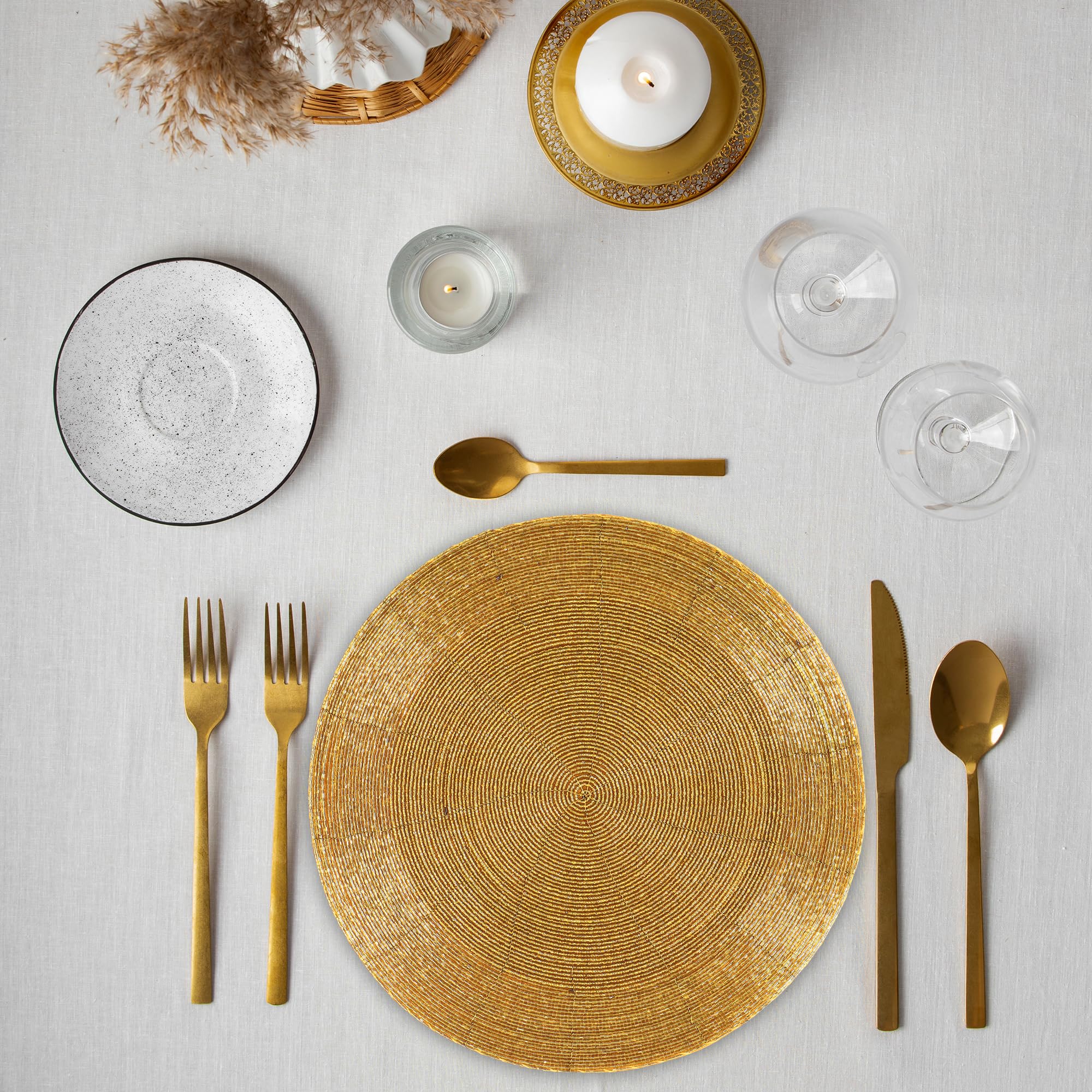 RIANGI Tischsets mit Perlen, goldfarben, 33 cm, Goldfarbene Perlen, Platzdeckchen-Set für Party auf dem Bauernhof, goldene Platzsets, 4 Stück :