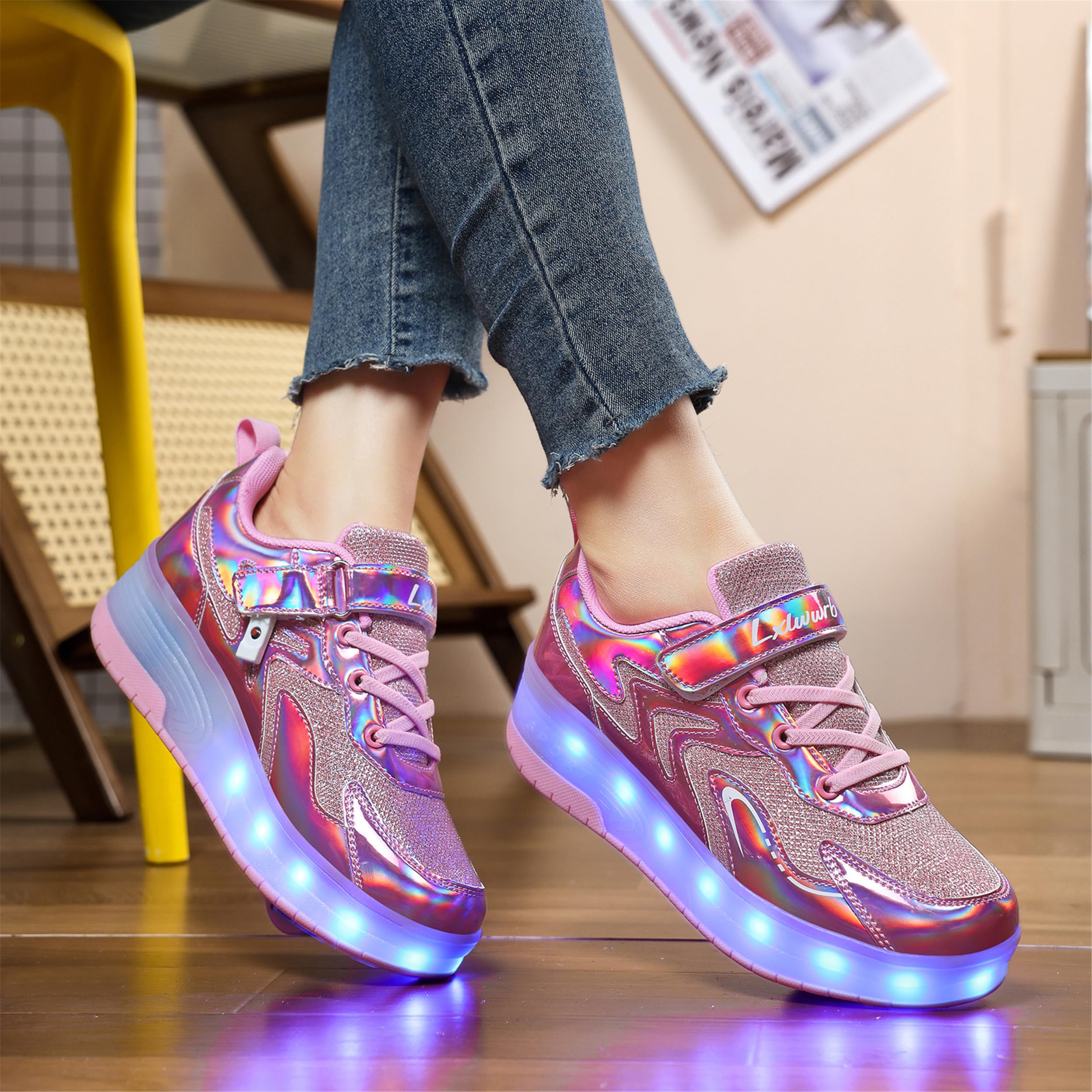 Garçon et Fille LED Lumières Clignotante Patins à roulettes,Unique Double Rétractables Roues Rechargeables,Skateboarding Shoes Outdoor Sports Gymnastique Sneakers