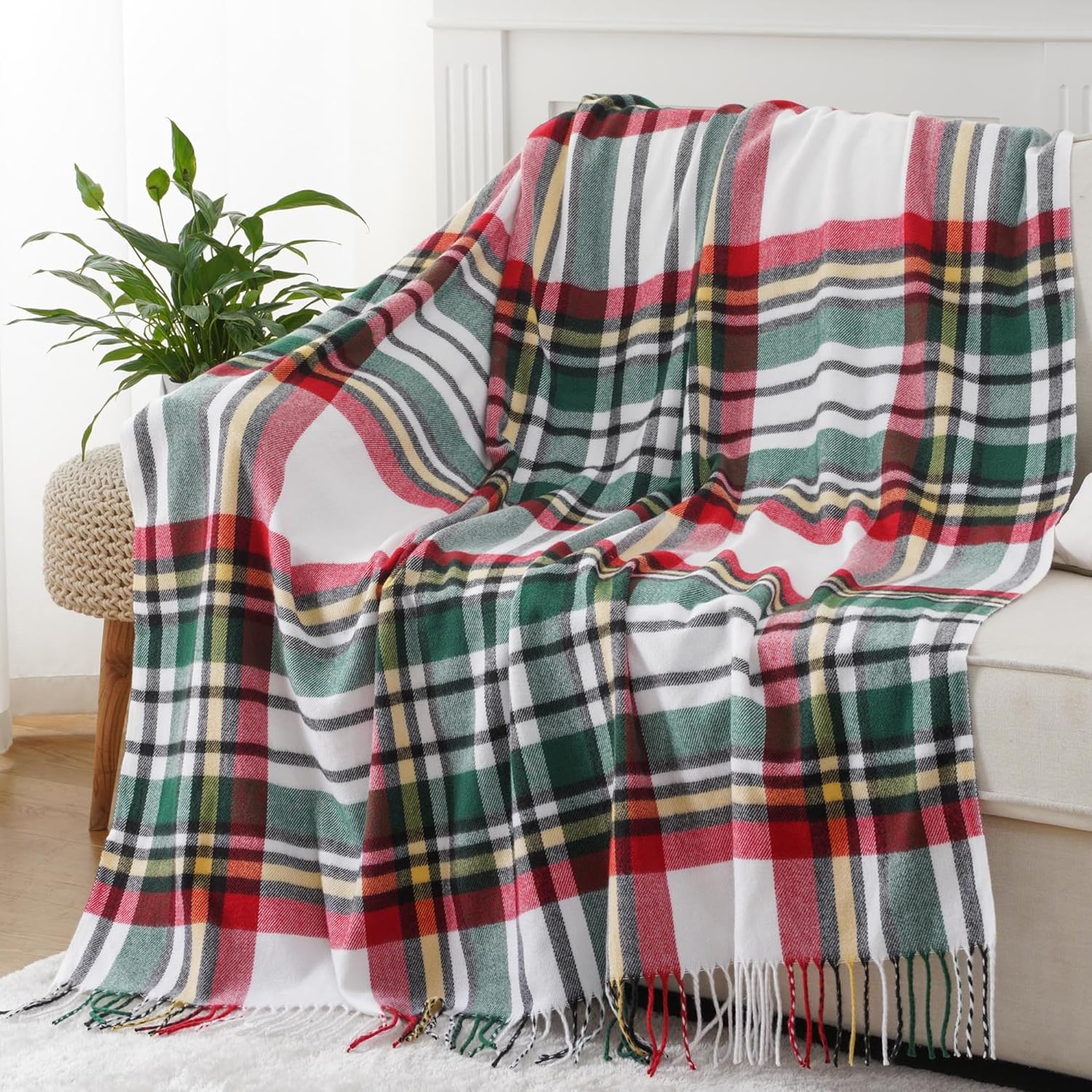 BATTILO HOME Christmas Green Plaid Throw Blanket for Couch Bed, Decorative Red Green Blanket Throw, Buffalo Checkered Plaid Blankets and Throws Farmhouse Style for Home Christmas Decor 50"x60"