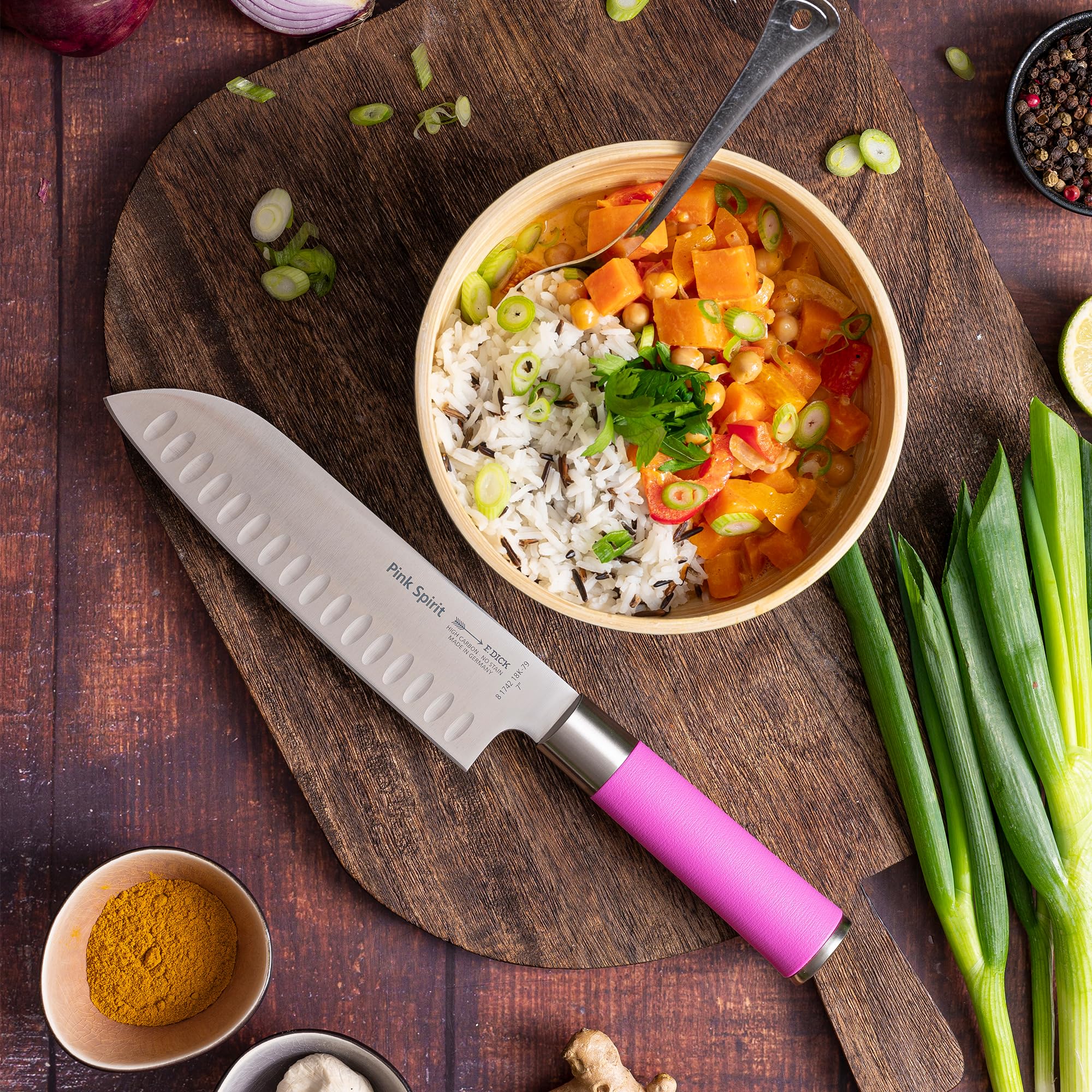 F. DICK Pink Spirit 8 1742 182K-79 - Cuchillo Santoku (longitud de la hoja: 18 cm, acero inoxidable con filo alveolado, hoja probada con láser, acero X55CrMo14, mango de plástico) | Afilado, de acero inoxidable de alta aleación, hoja probada con láser, ac