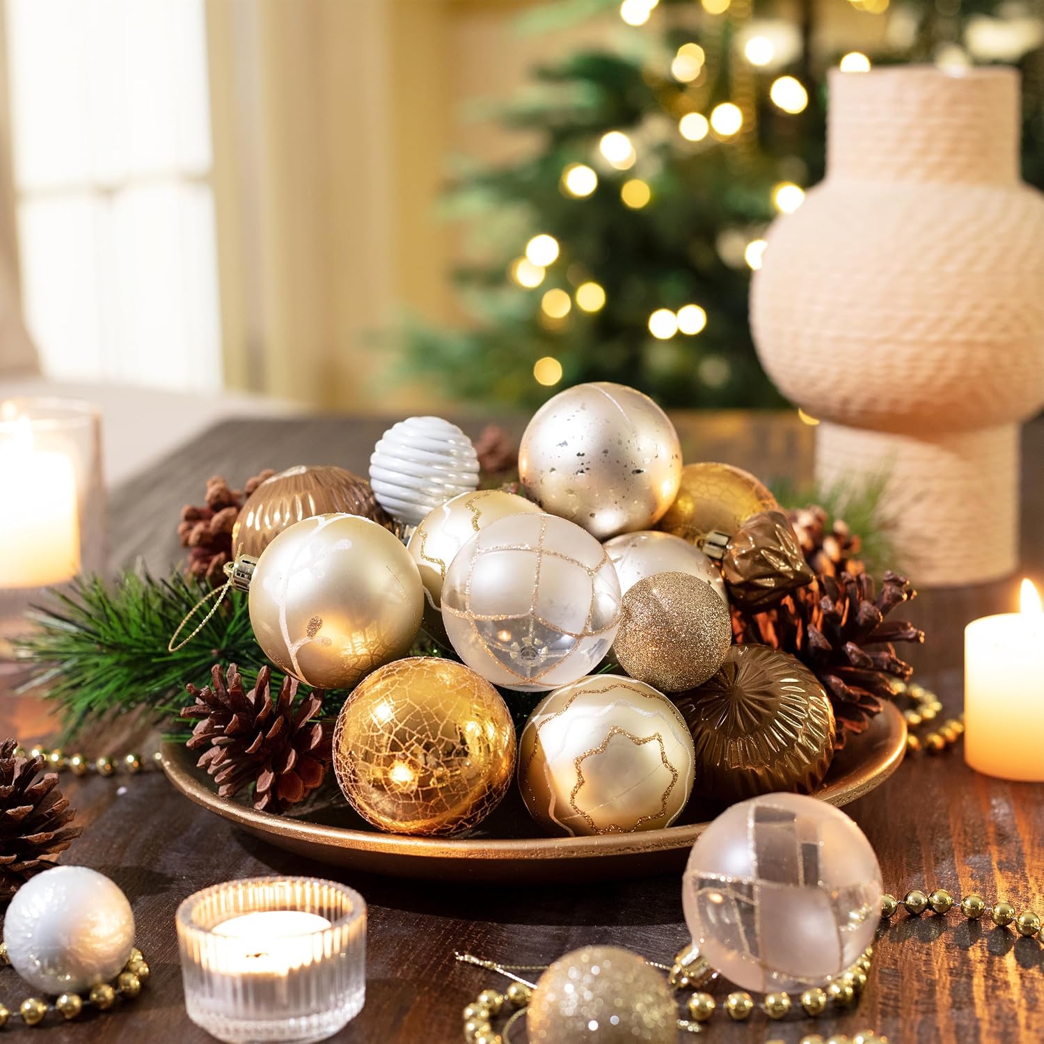 DecorbyHannah Christmas Ornaments Set Decorations, 21ct White and Gold Neutral Modern Christmas Tree Ornaments, Shatterproof Plastic Decorative Hanging Ball Bulk for Xmas Holiday Indoor Party Decor