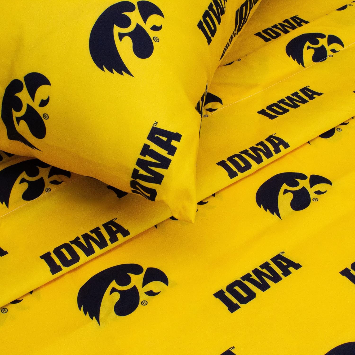 College Covers Everything Comfy Iowa Hawkeyes Twin Sized 3 Piece Sheet Set, Team Color Background, 1 Flat Sheet, 1 Fitted Sheet, 1 Pillowcase