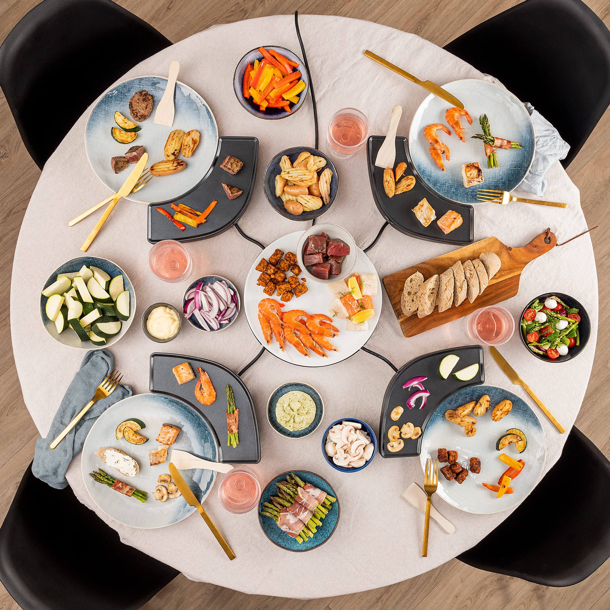 Grill stołowy Princess 103070 Dinner4All Circle - cztery oddzielne płyty do grillowania - jednostka centralna z glinianym talerzem do serwowania - moc 4 x 250 Watt
