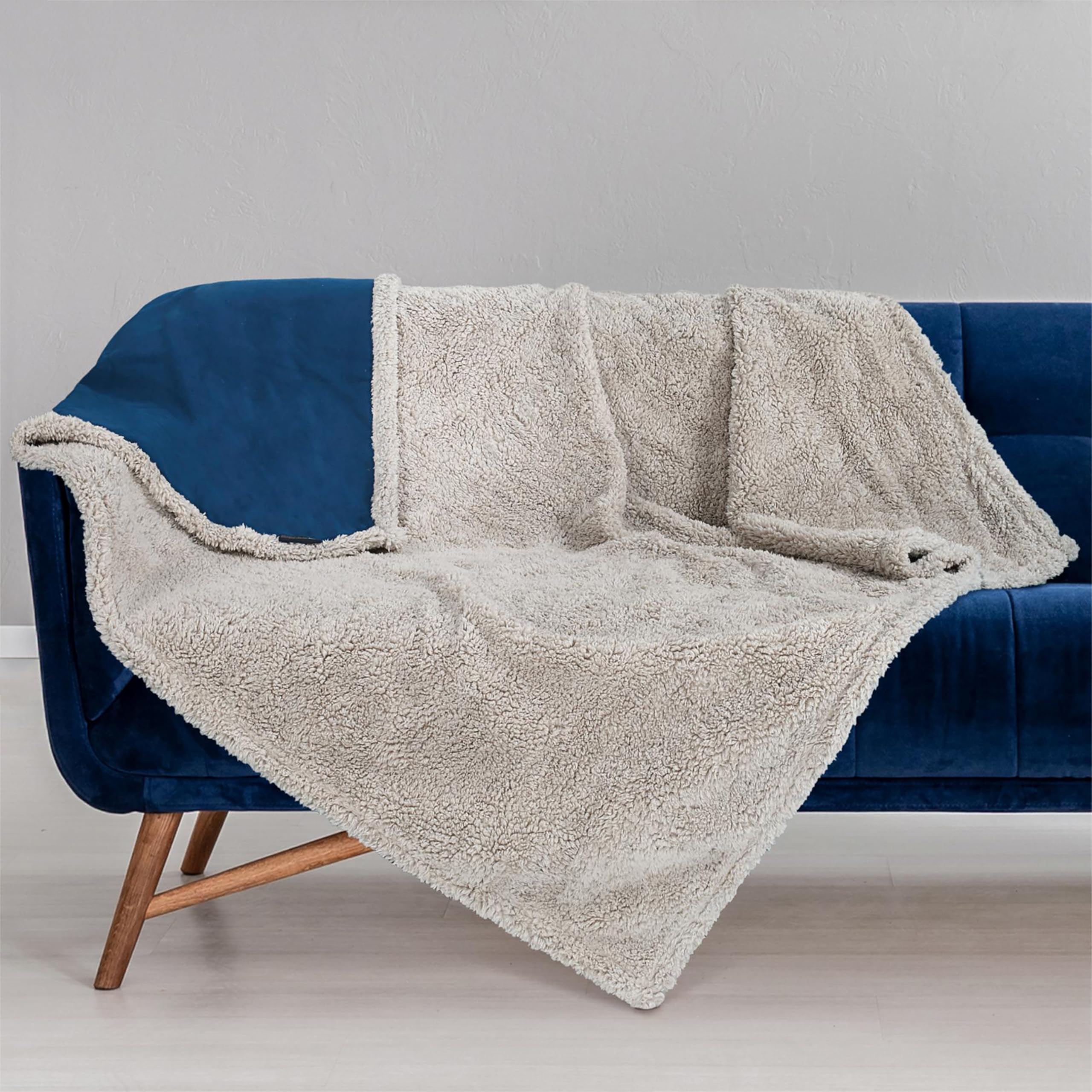 Catalonia Classy Waterproof Love Blanket for Bed Fleece Intimacy Blanke for Adults Reversible Washable Dog Blanket for Sofa 150 x 130cm