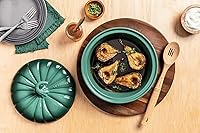 Vista 18 de Le Creuset Gres Figural Calabaza Panadero con Tapa, 9", Caqui Artichaut