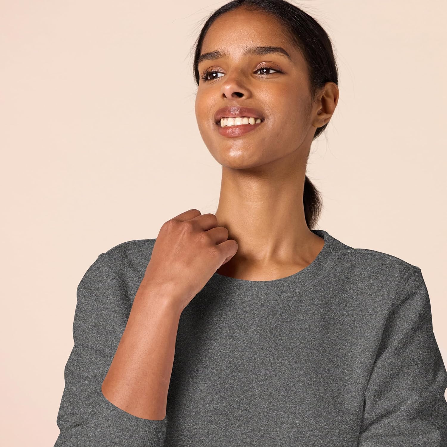 Amazon Essentials Women's Fleece Crewneck Pullover Sweatshirt (Available in Plus Size) - Image 4