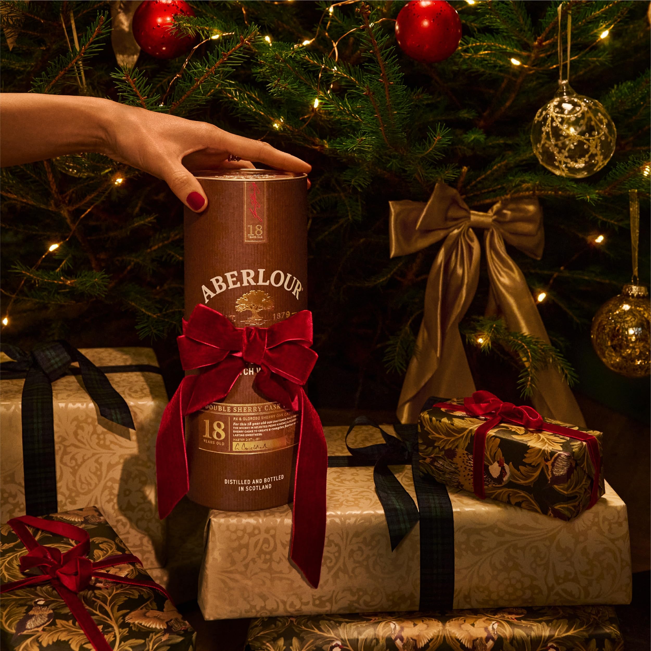 Amazon.co.jp: アベラワー 18年 ダブル・シェリーカスクフィニッシュ