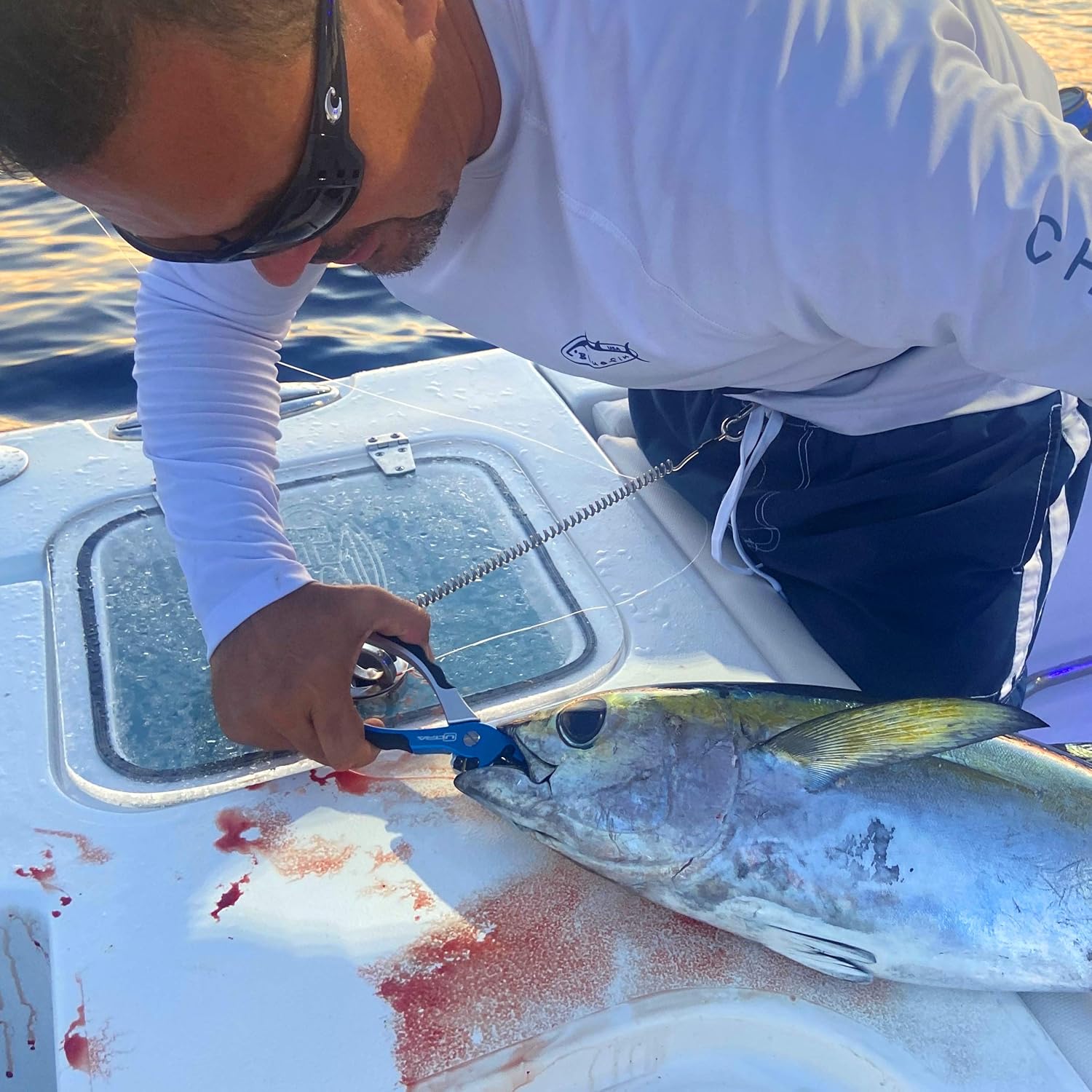 Ultra Xtreme Multi-Purpose Fishing Pliers with Belt Clip 2 Line Cutters Comfortable Non-Slip Rubber Grips Embroidered Sheath Premium Lanyard Perfect Freshwater Saltwater Fishing Split Ring Braid Tool : Sports & Outdoors