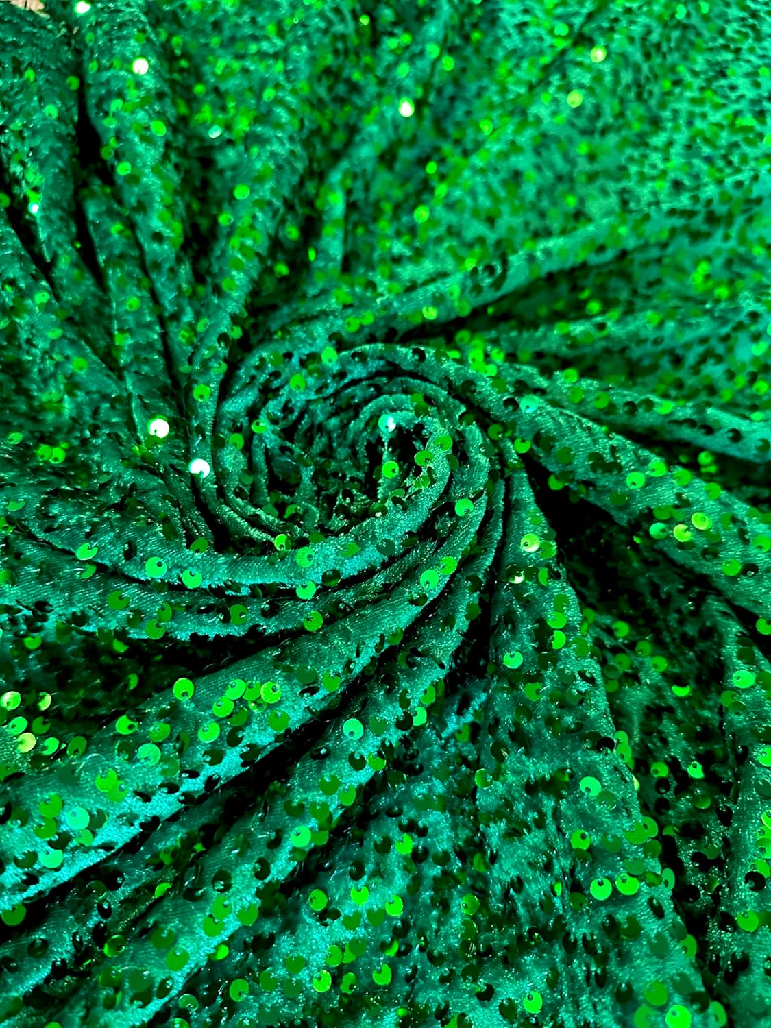 Sequin Velvet Fabric Soft Stretchy Cloth Glittering Sequins - Perfect for Dressmaking and Christmas Decor - 1 Yard of Velvet Fabric for Sewing and Crafts – 2 Way Stretch (Kelly Green, 5 Yard)
