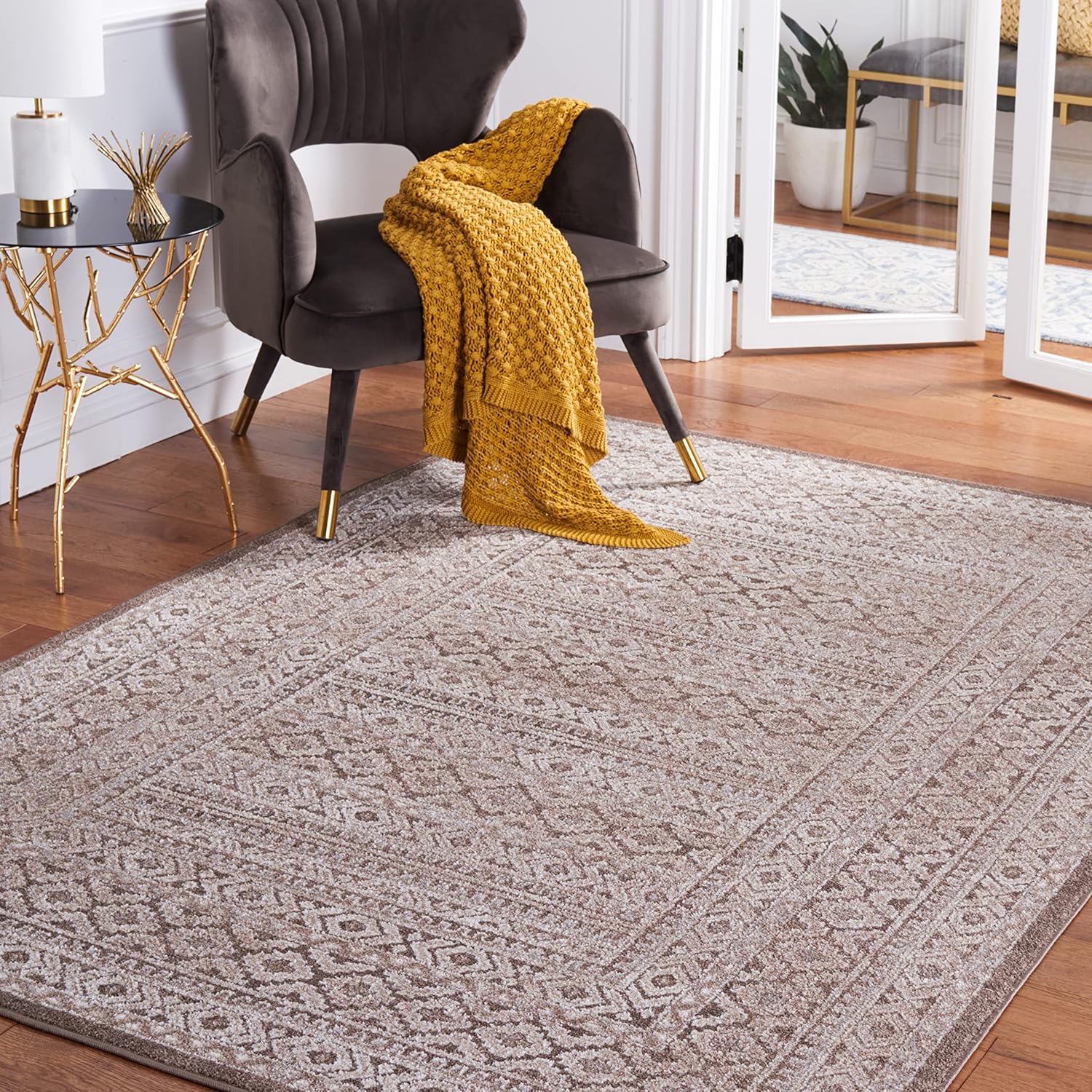 SAFAVIEH Toscana Collection Area Rug - 5'3" x 7'6", Ivory & Brown, Rustic Oriental Design, Non-Shedding & Easy Care, Ideal for High Traffic Areas in Living Room, Bedroom (TOS658A)