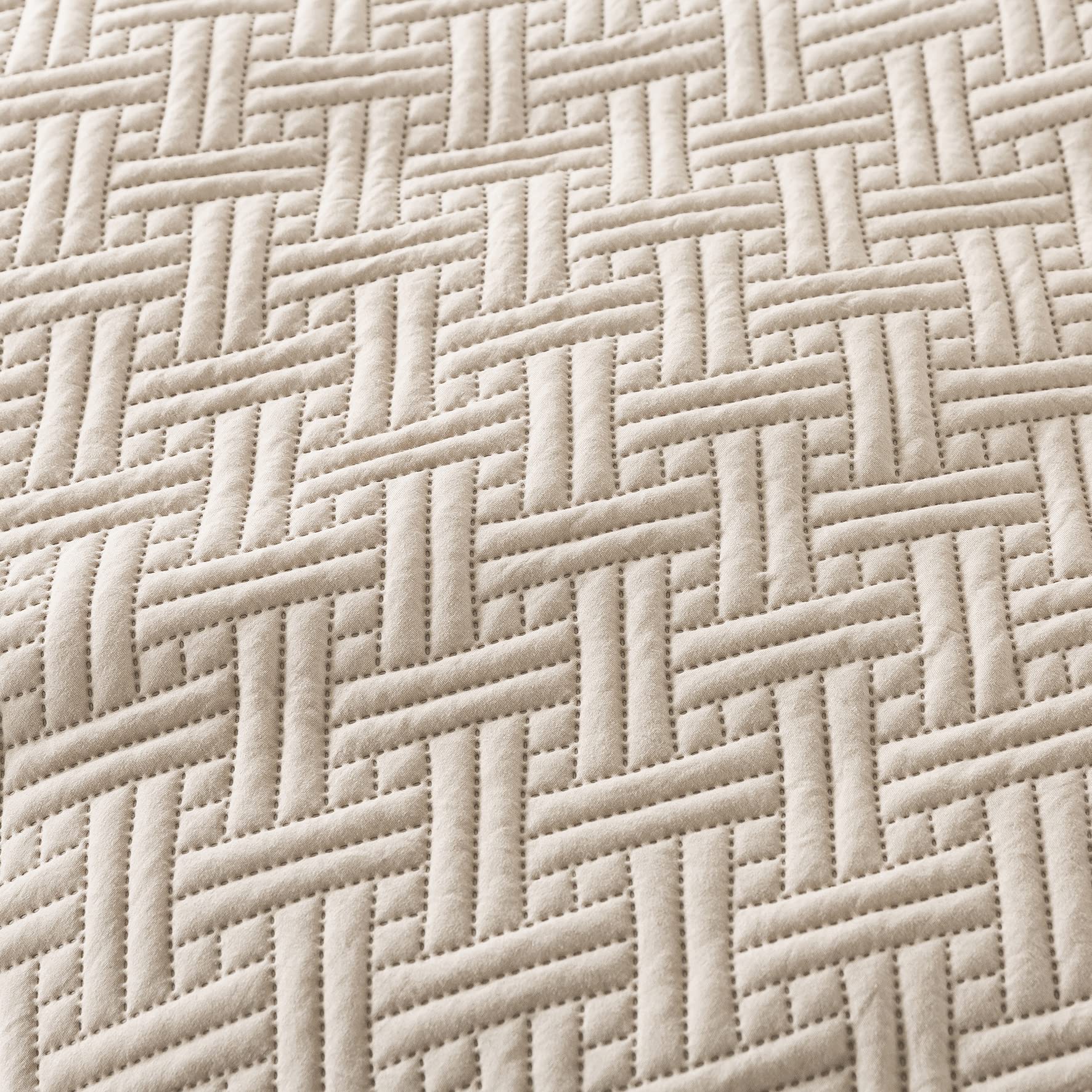 WDCOZY Beige Quilt King Size Bedding Sets with Pillow Shams, Tan Cream Lightweight Soft Bedspread Coverlet, Quilted Blanket Thin Comforter Bed Cover, All Season Summer Spring, 3 Pieces, 104x90 inches