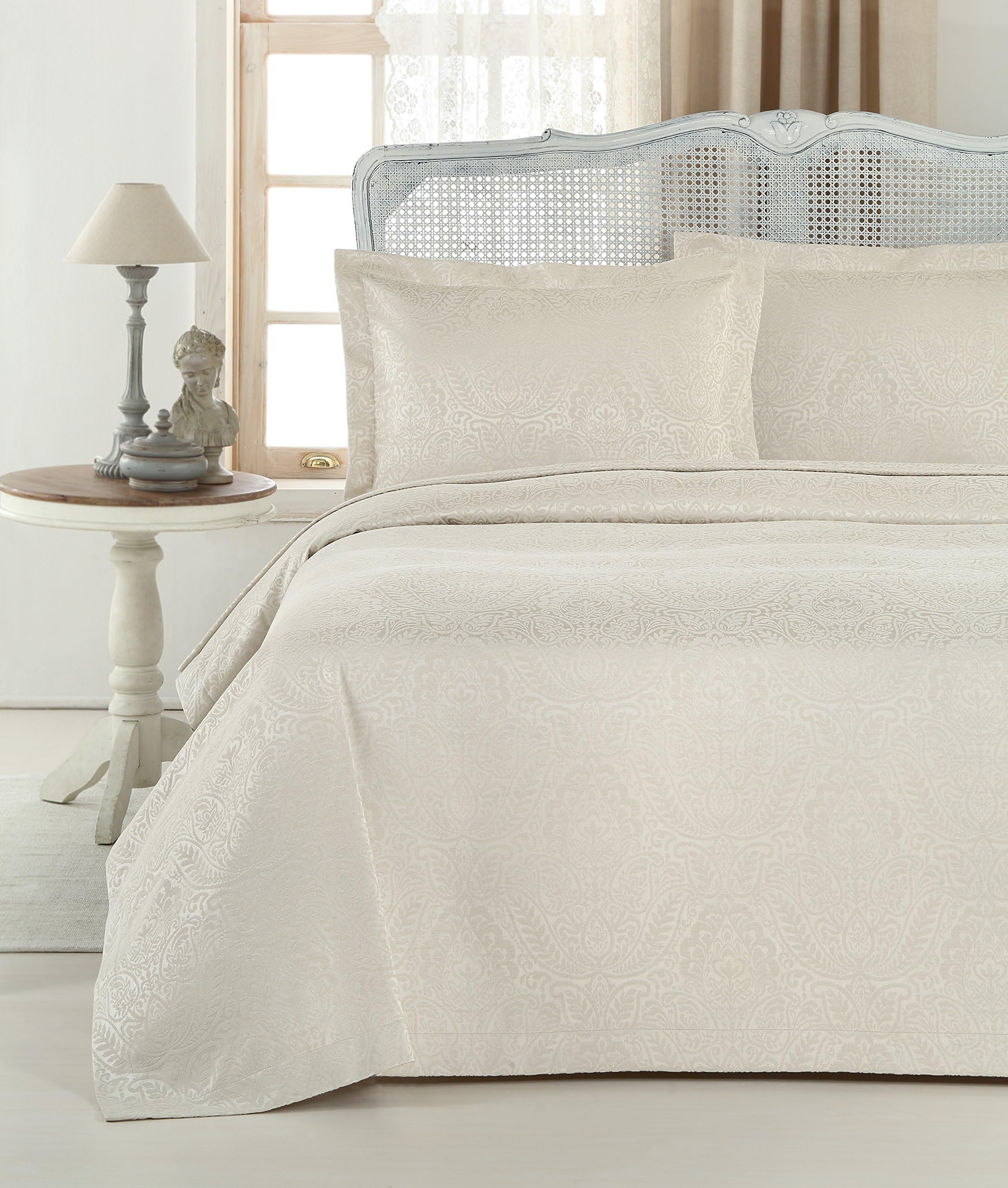Gelin Home - 3 Piece 100% Chenille Luxurious Soft Quilted Jacquard Matelassé Bedspread - Rock - King Size - 102" X 90"