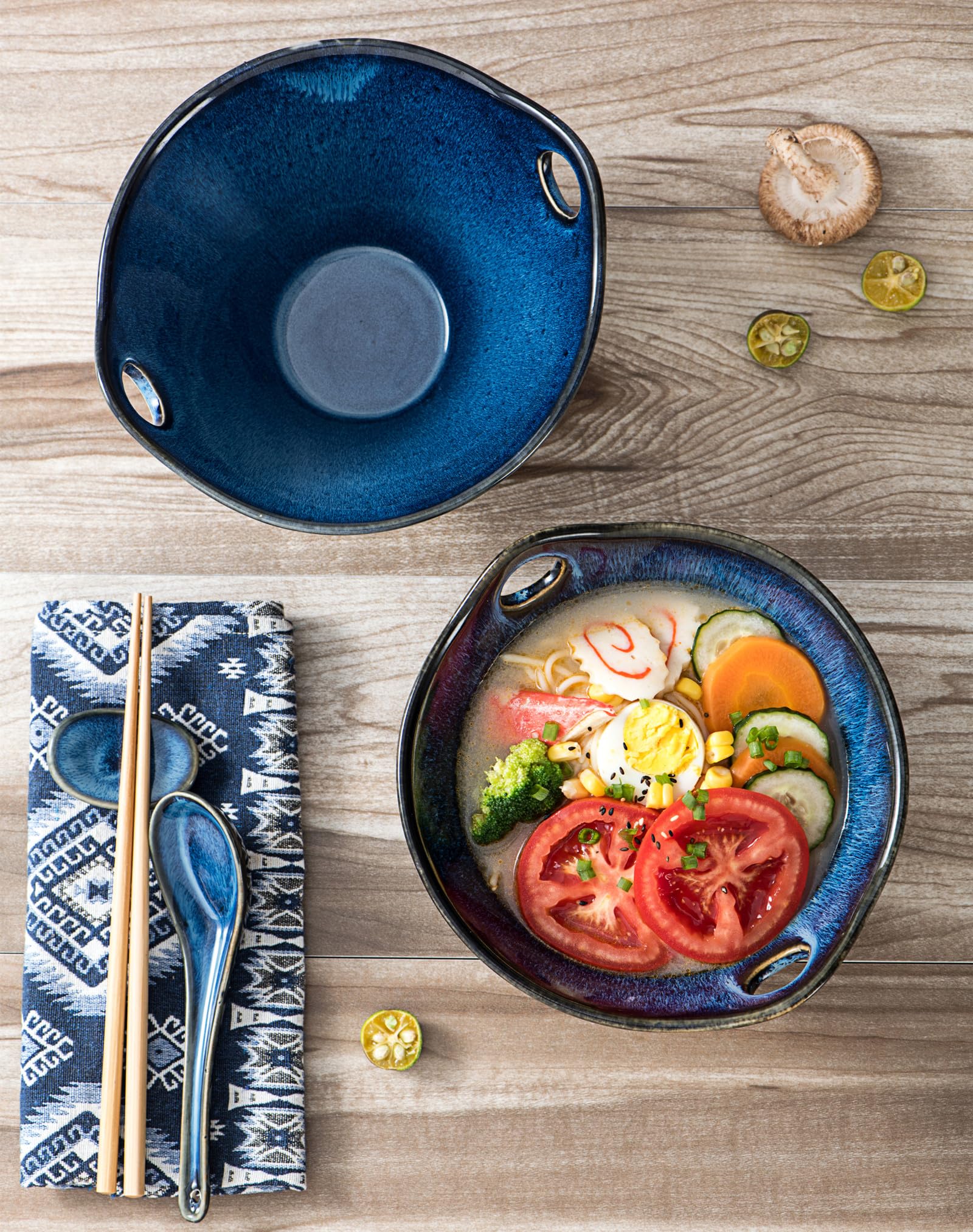 Henten Home Miski do zupy, japońska miska do ramenu, 2 x 900 ml, porcelanowe miski z łyżką, pałeczki, Asiatique Ramen, zestaw 2 misek do makaronu azjatyckiego Udon Soba Pho, niebieskie, 850 ml