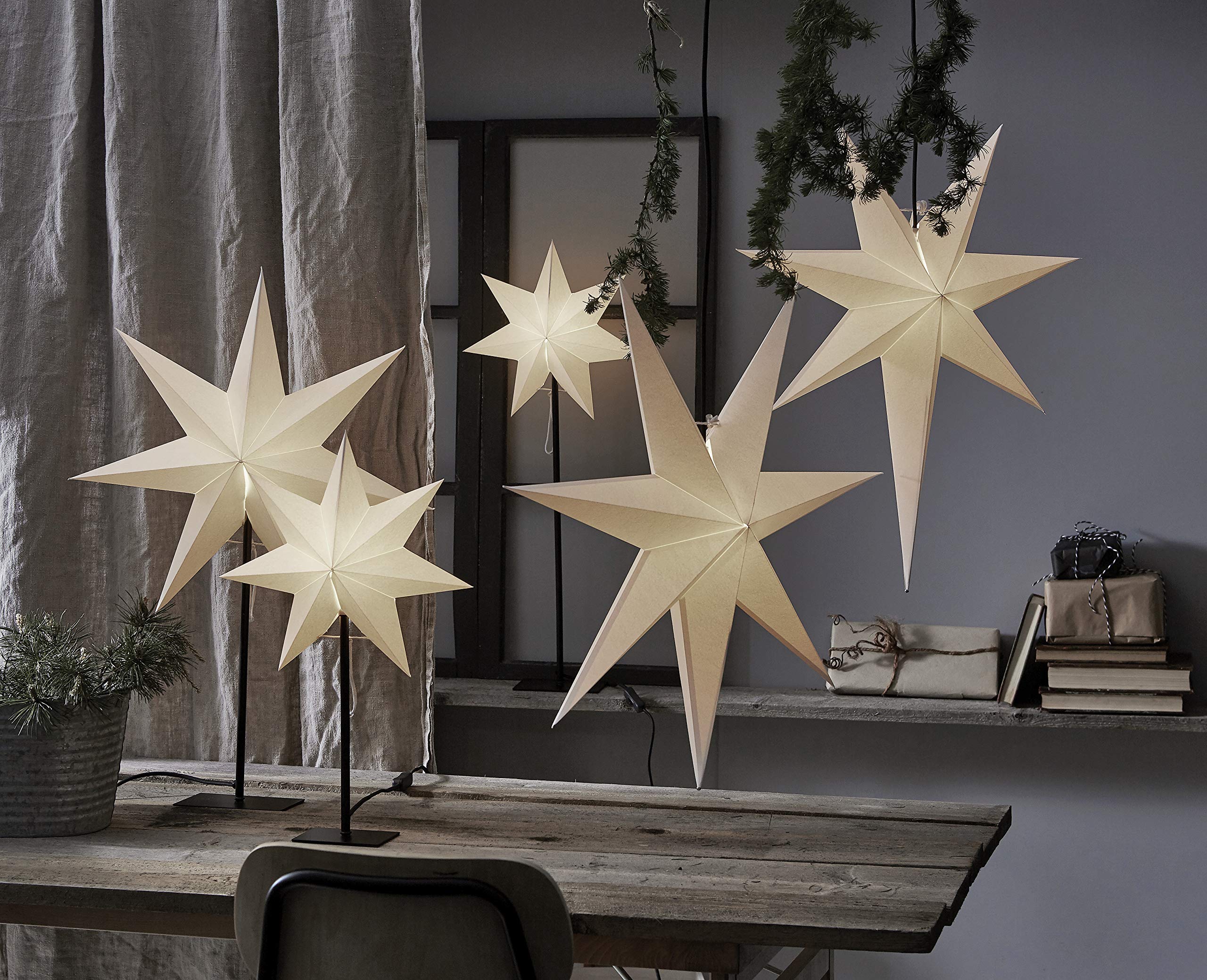 EGLO Tischlampe mit Weihnachtsstern 3D Dekostern | beleuchtet aus Papier mit Metall-Sockel, Tischleuchte Weihnachten in schwarz und weiß mit Kabel, E14 Fassung, 55 cm
