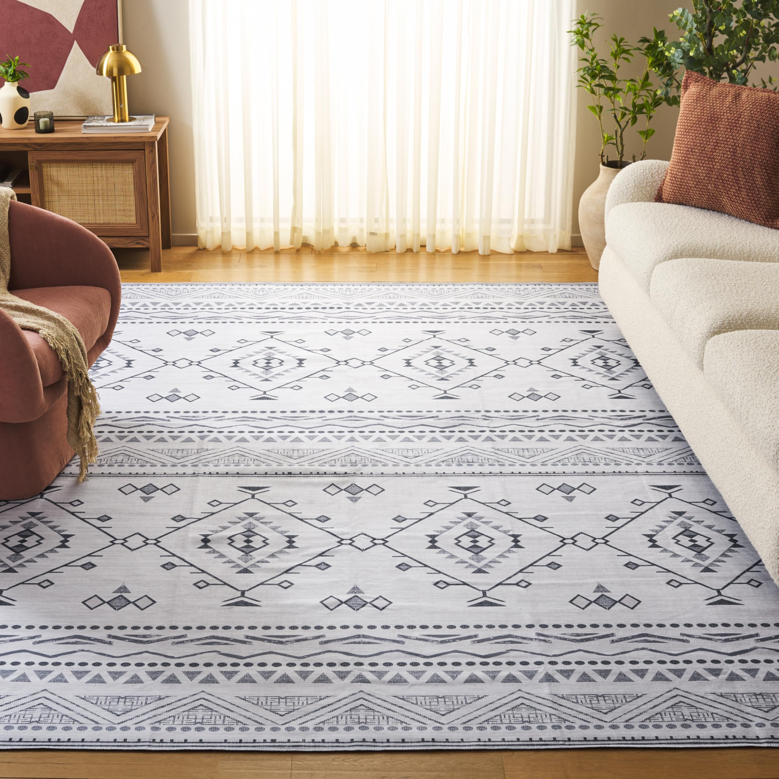 Tapis idéal pour zones à fort passage dans un grand salon