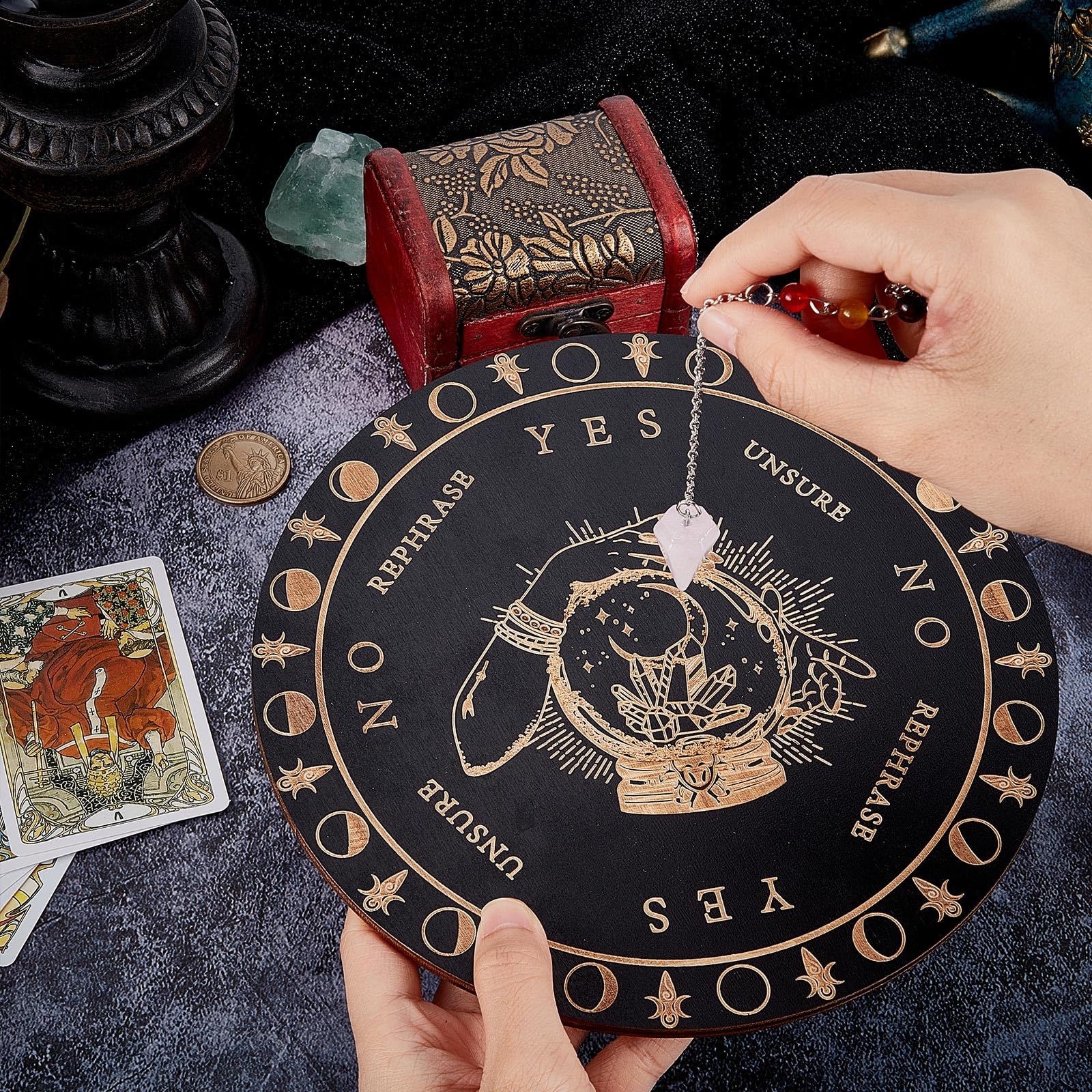 Crâne De Pentagramme Occulte Et Livre De Magie Noire | Vecteur Premium