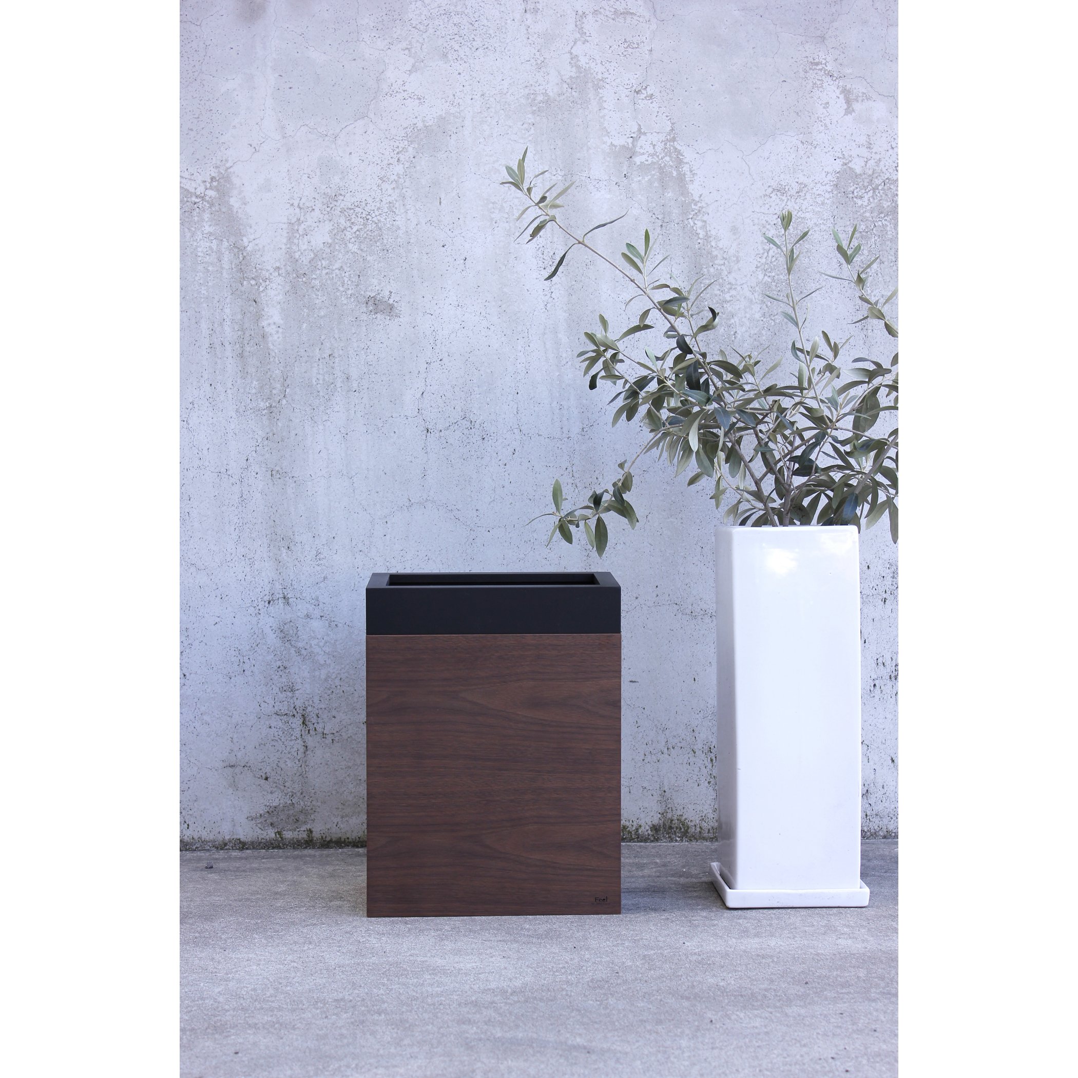 Amazon｜ヤマト工芸 Feel MODERN DUST ダストボックス 10L ブラック