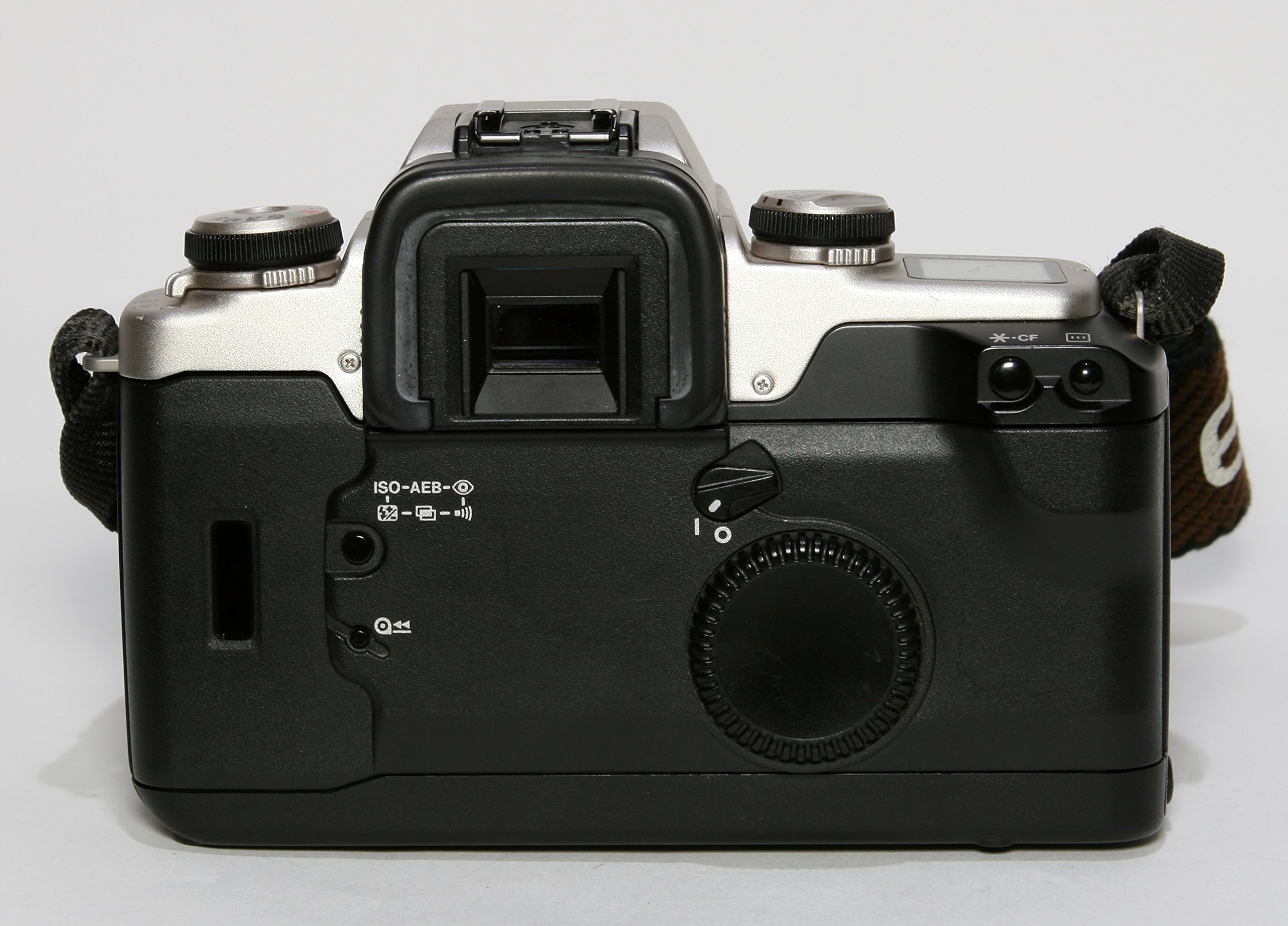 Amazon.com : Canon EOS Elan IIE 35mm SLR Camera Kit w/ 28