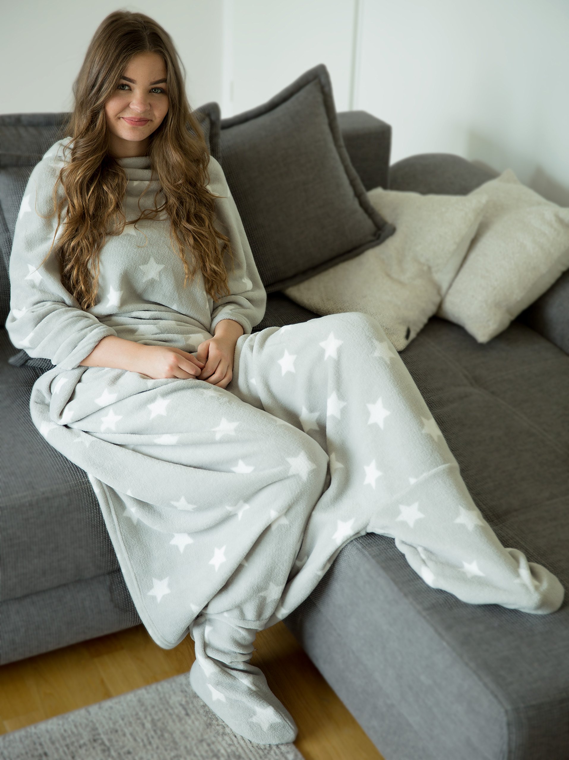 Out Of This Planet Set Couverture + Coussin Enfant – Polaire Corail Douce – Coussin 45 Cm – 100x150 Cm