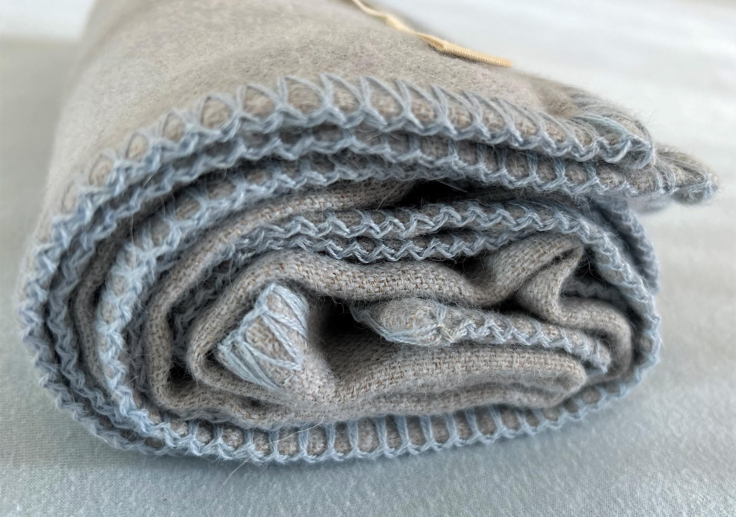 Generisch Coperta per neonati Royal in 100% lana alpaca – ragazzo – double face blu tortora
