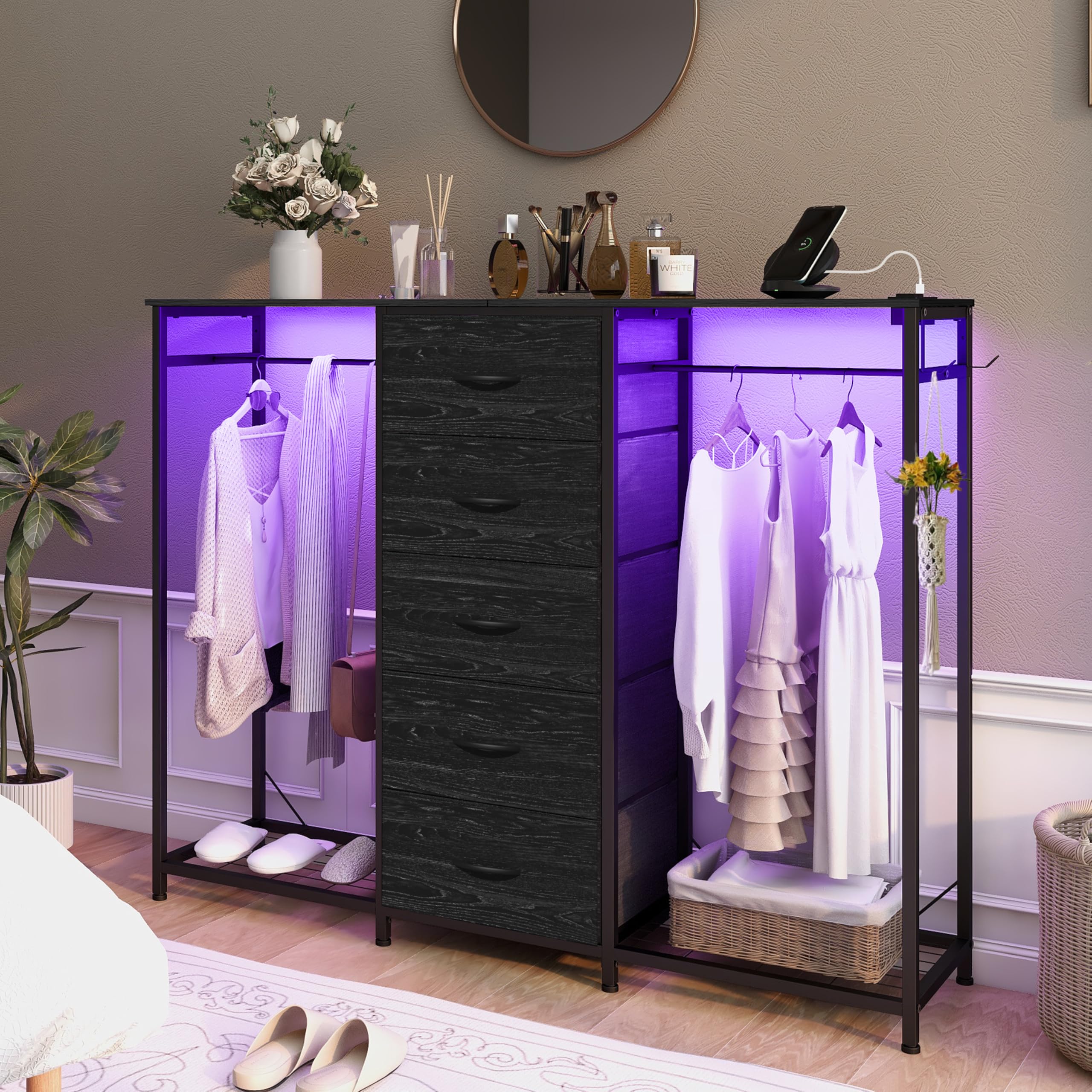 Cómoda para dormitorio con perchero, cómoda de 5 cajones con estación de carga y luces LED, cómoda blanca, estante flexible y espacio de almacenamiento abierto para dormitorio, sala de estar 4