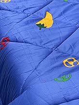 طقم غطاء لحاف بتصميم هندسي بكثافة خيوط 300 خيط، طقم غطاء لحاف مكون من غطاء لحاف مقاس (2.40 × 2.60 متر) و2 كيس مخدة مقاس (50 × 70) من موني هوم، لون أزرق