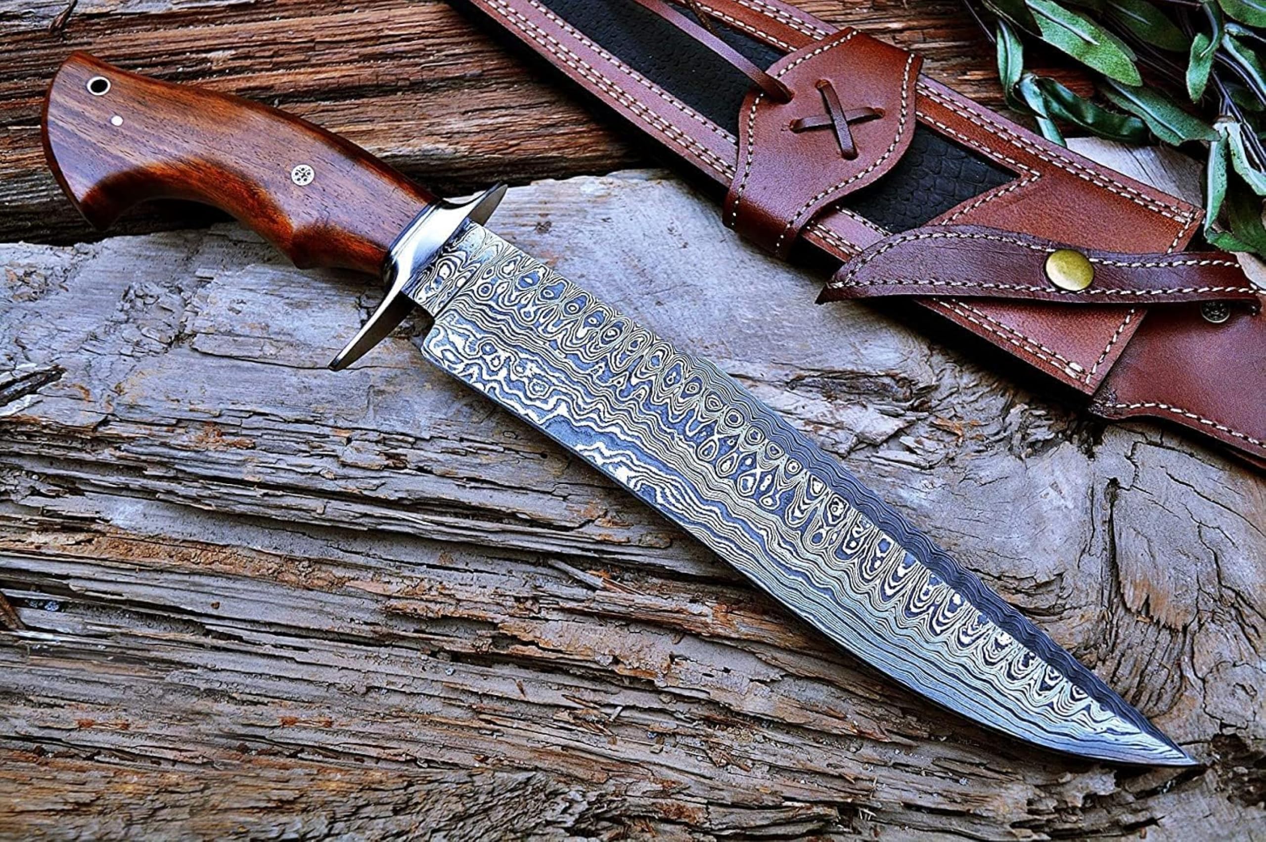 BIGCAT ROAR Cuchillo de caza de Damasco hecho a mano - 38 cm Hoja fija con funda y mango de nogal