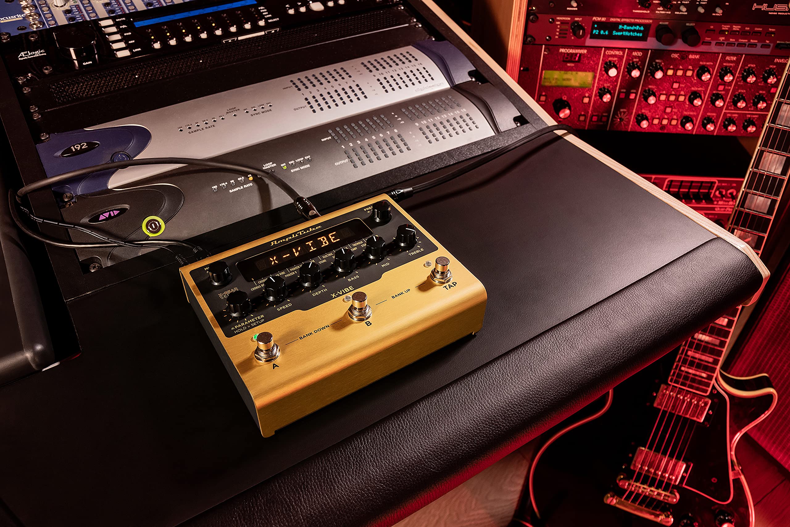 IK Multimedia AmpliTube X-VIBE Pedale Effetti Modulazione - Chorus, Flanger, Phaser, Rotary - X-GEAR