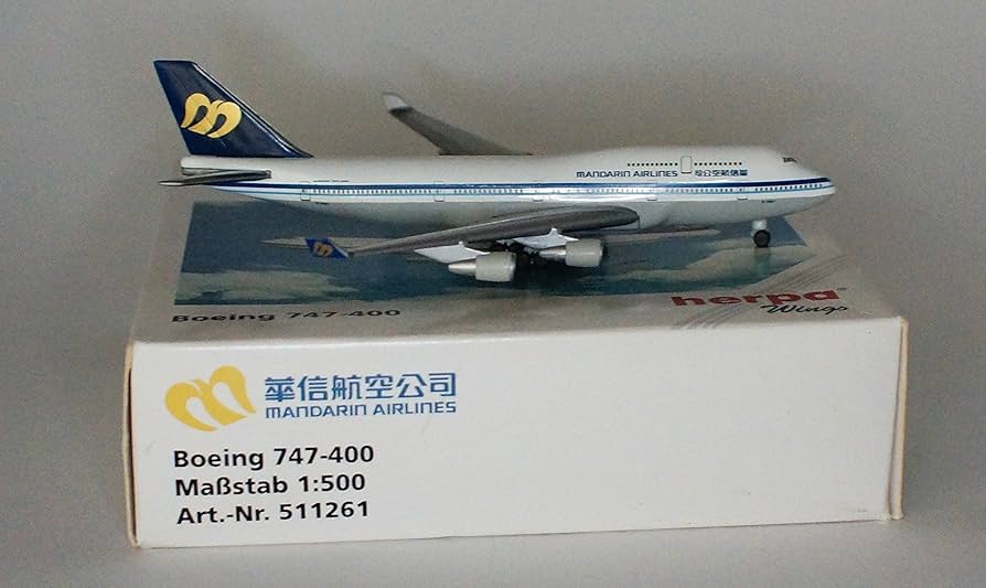 Amazon.com: Herpa Mandarin B747-400 1/500 : Toys & Games