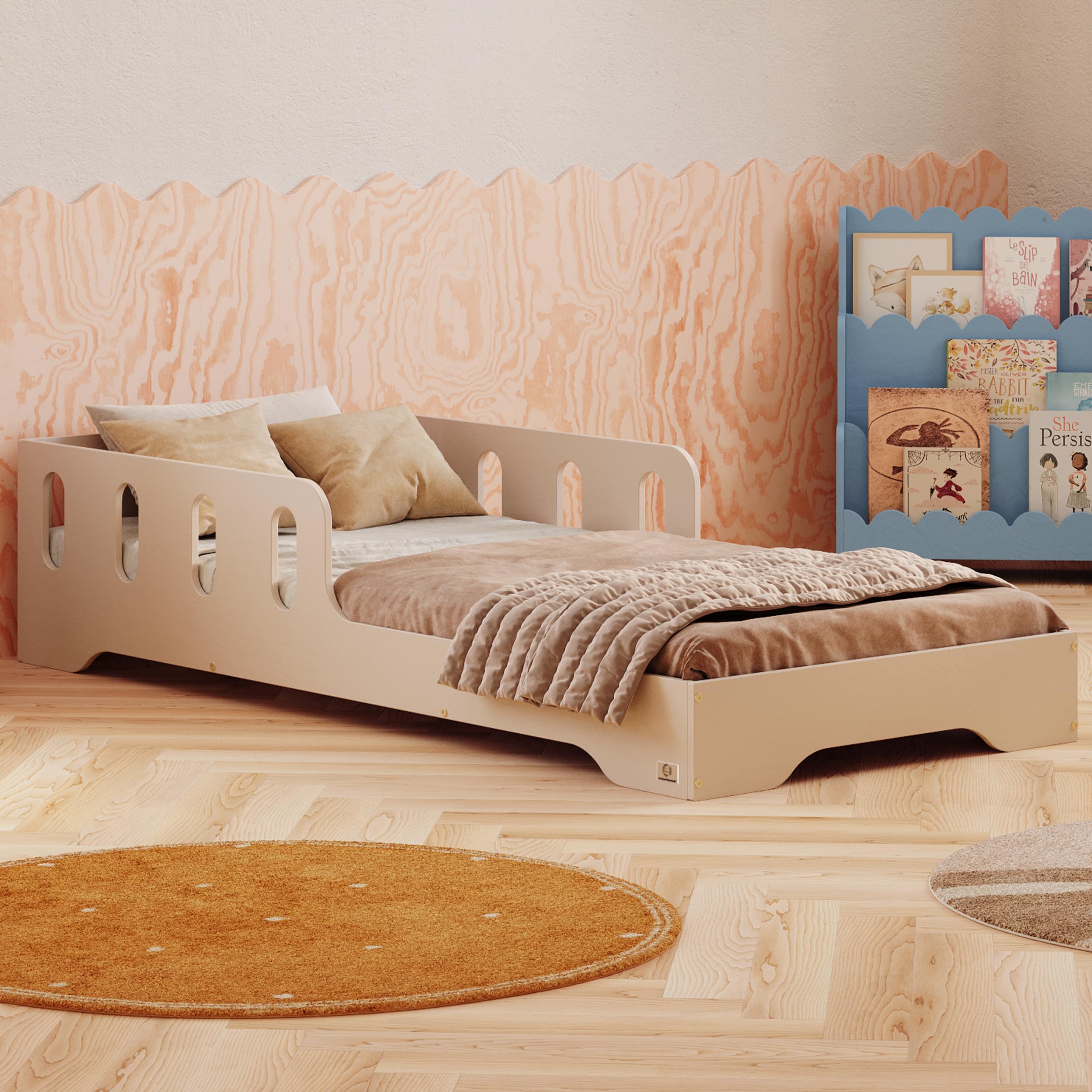smartwood Kinderbett 90x190 Kaschmir - Montessori Bett mit Rausfallschutz & Lattenrost - Kinderbett ab 2 Jahre aus Holz mit FSC-Zertifikat - Bodenbett für Jungen & Mädchen - Einfache Montage - TILA6
