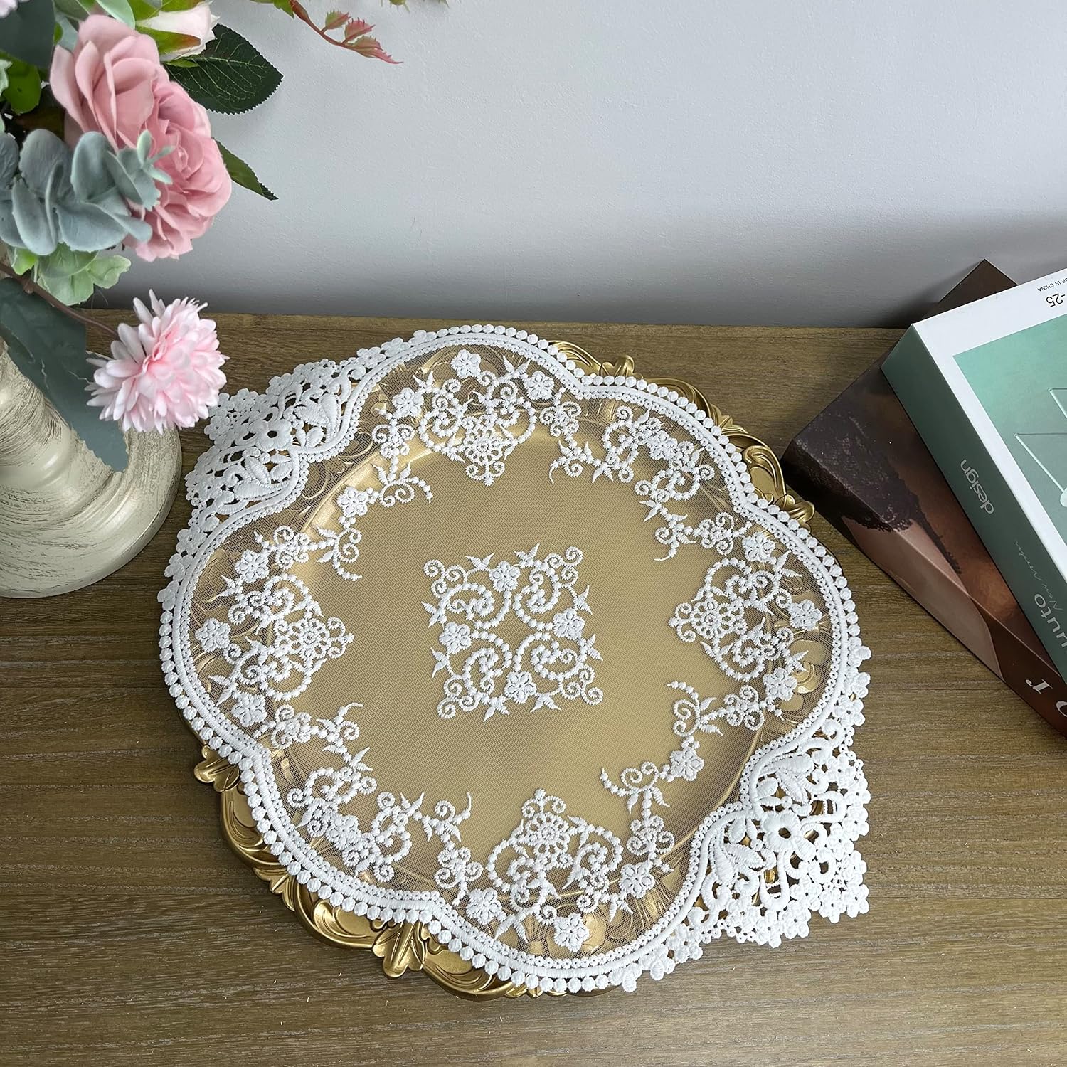 2PACK Retro French Style Lace Placemats Fashionable Floret Embroidered Lace Doilies vase mat 15”x12”,White