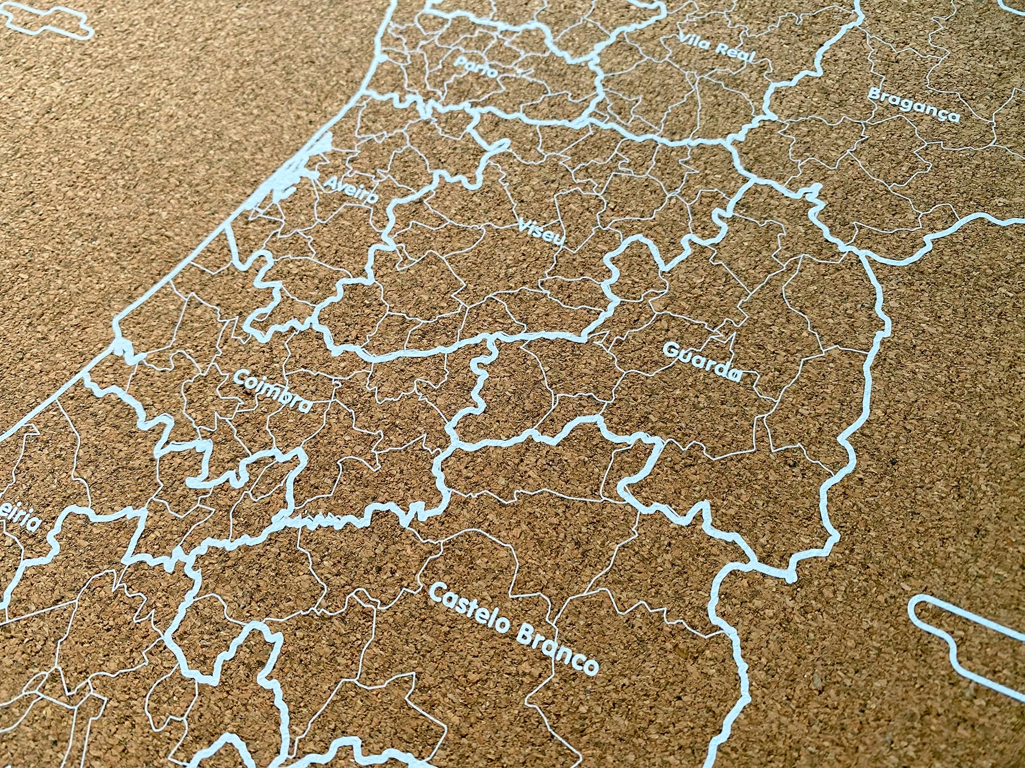 Mapa de corcho de Portugal 60x40cm blanco