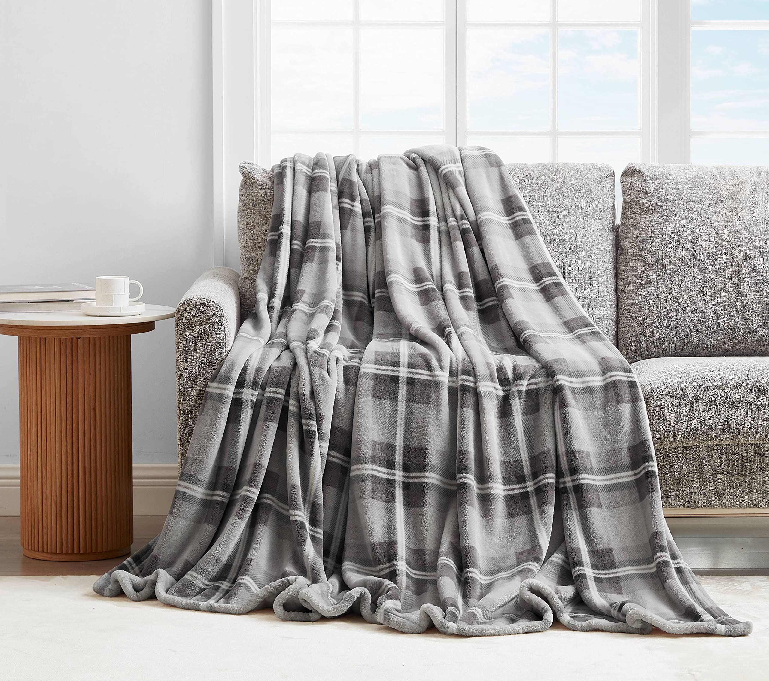 Nautica Ultra-Soft Plush Fleece Blanket - King Size 90x108 Inches, Lightweight & Warm, Machine Washable - View #12