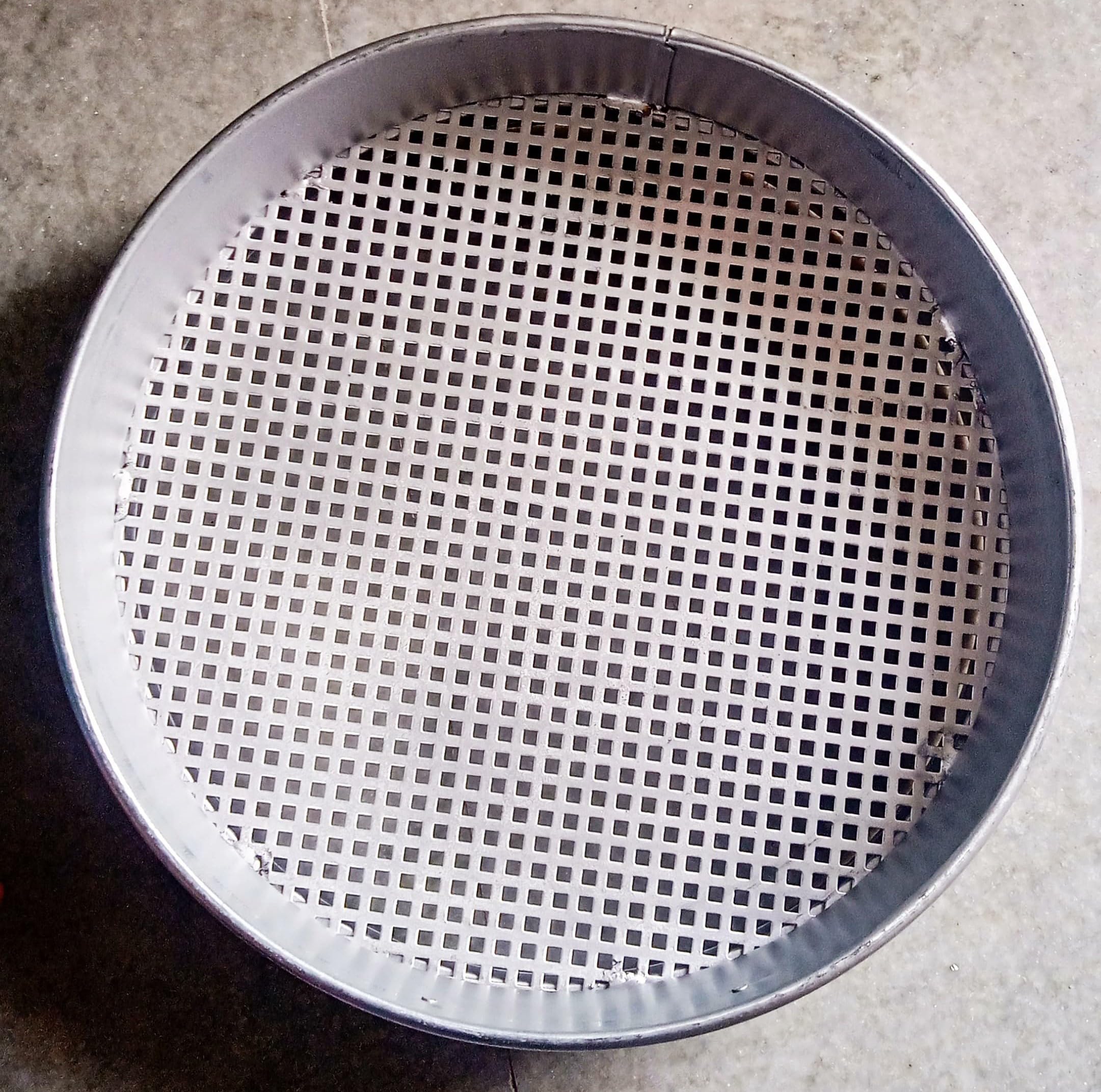 Galvanized Iron Test Sieve 300 mm Diameter (4.75 mm Mesh) | GI Frame Laboratory Sieve for Soil Testing, Aggregate Analysis & Construction Use | Durable Lab Testing Equipment-image-33