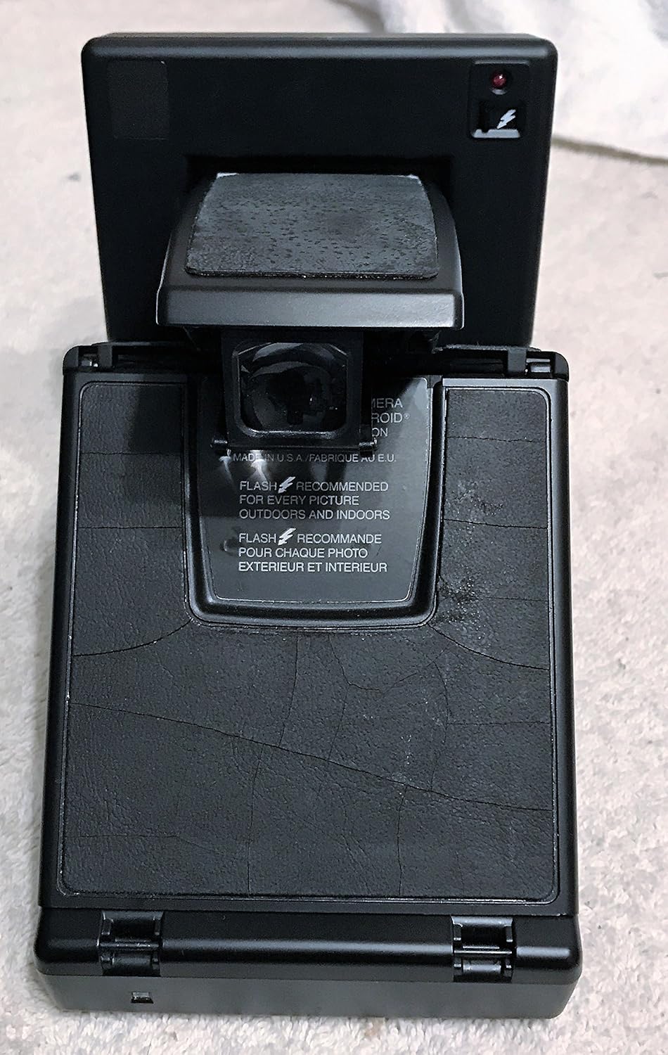 Polaroid 600 SLR 680 Instant Camera – Autofocus SLR | Built-in Flash | Vintage Professional Classic (Renewed)