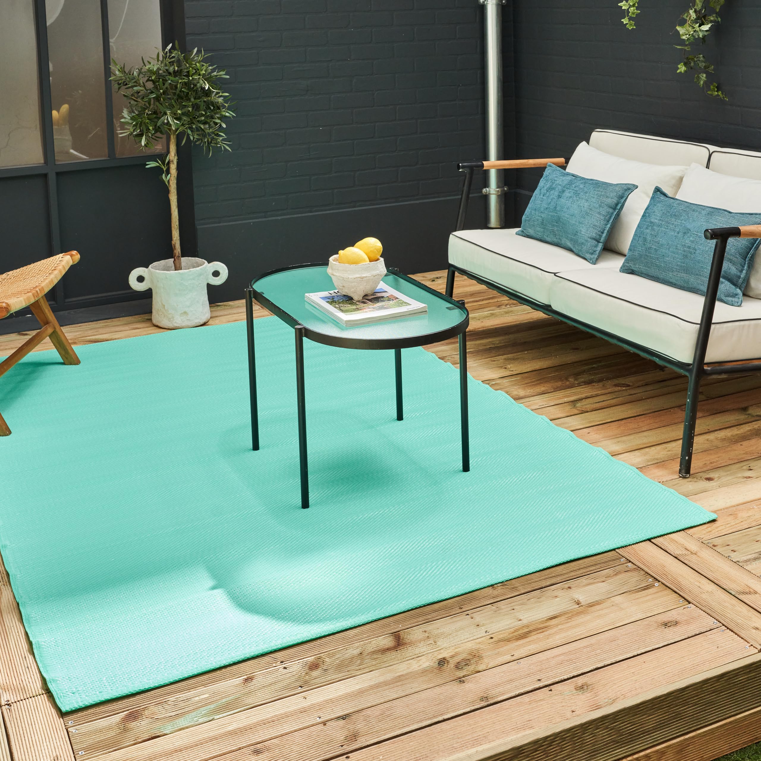 THE RUGS Urban Collection Outdoor Rug - Easy to Clean, Waterproof Plastic Outdoor Rugs for Garden, Patio, Balcony, Camping - Contemporary Plastic Straw Rug - Mono Turquoise, 150x220cm