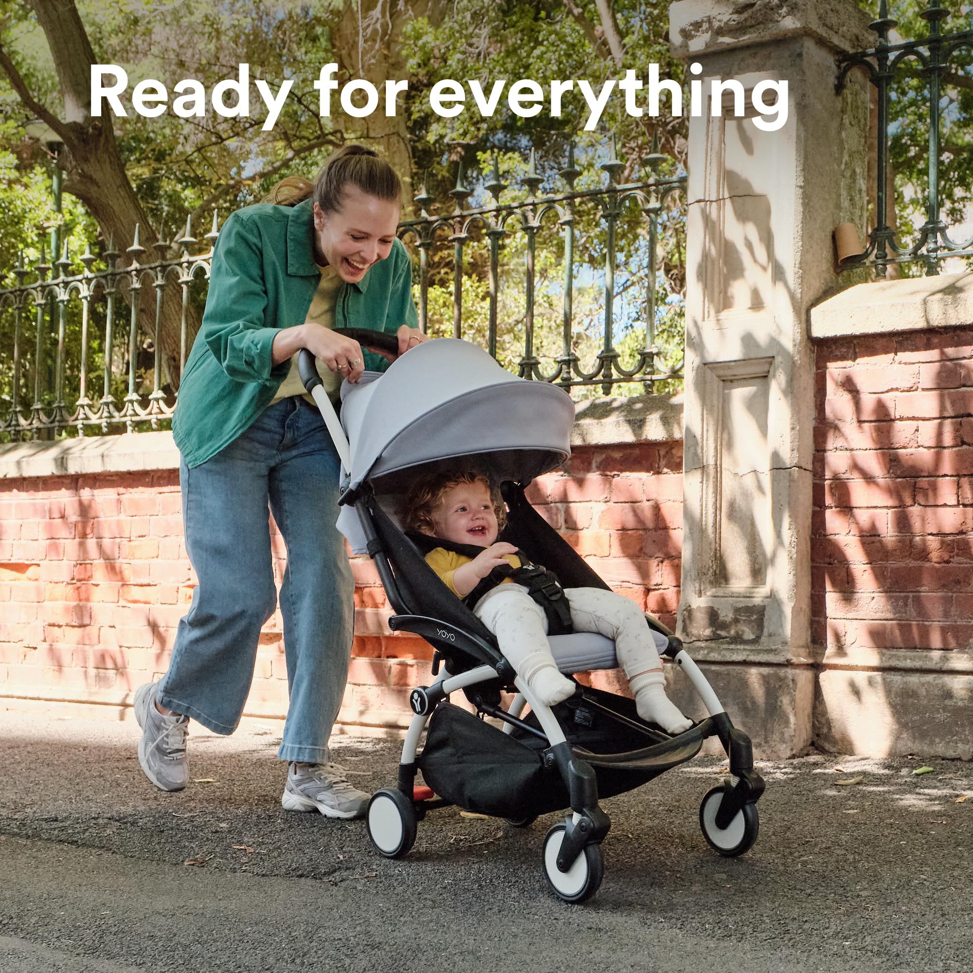 Poussette Stokke YOYO3 6+ - Cadre blanc + pack couleur 6+ stone + capote - Pliage facile, légère et compacte - Compatible bagage cabine