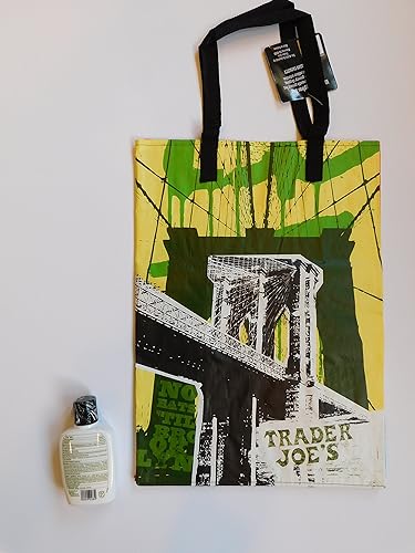 Miniatura 2 de Trader Joe's Enrich Loción facial hidratante y bolsa de compras reutilizable estilo NY