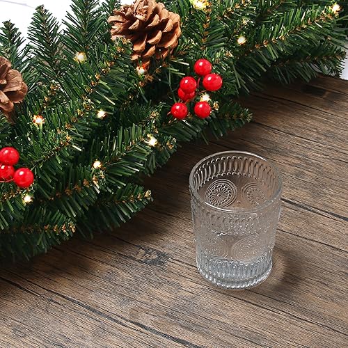 Miniatura 7 de Guirnalda de Navidad preiluminada de 9 pies con bayas rojas y conos de pino y 50 luces LED blancas suaves con temporizador, decoración artificial de