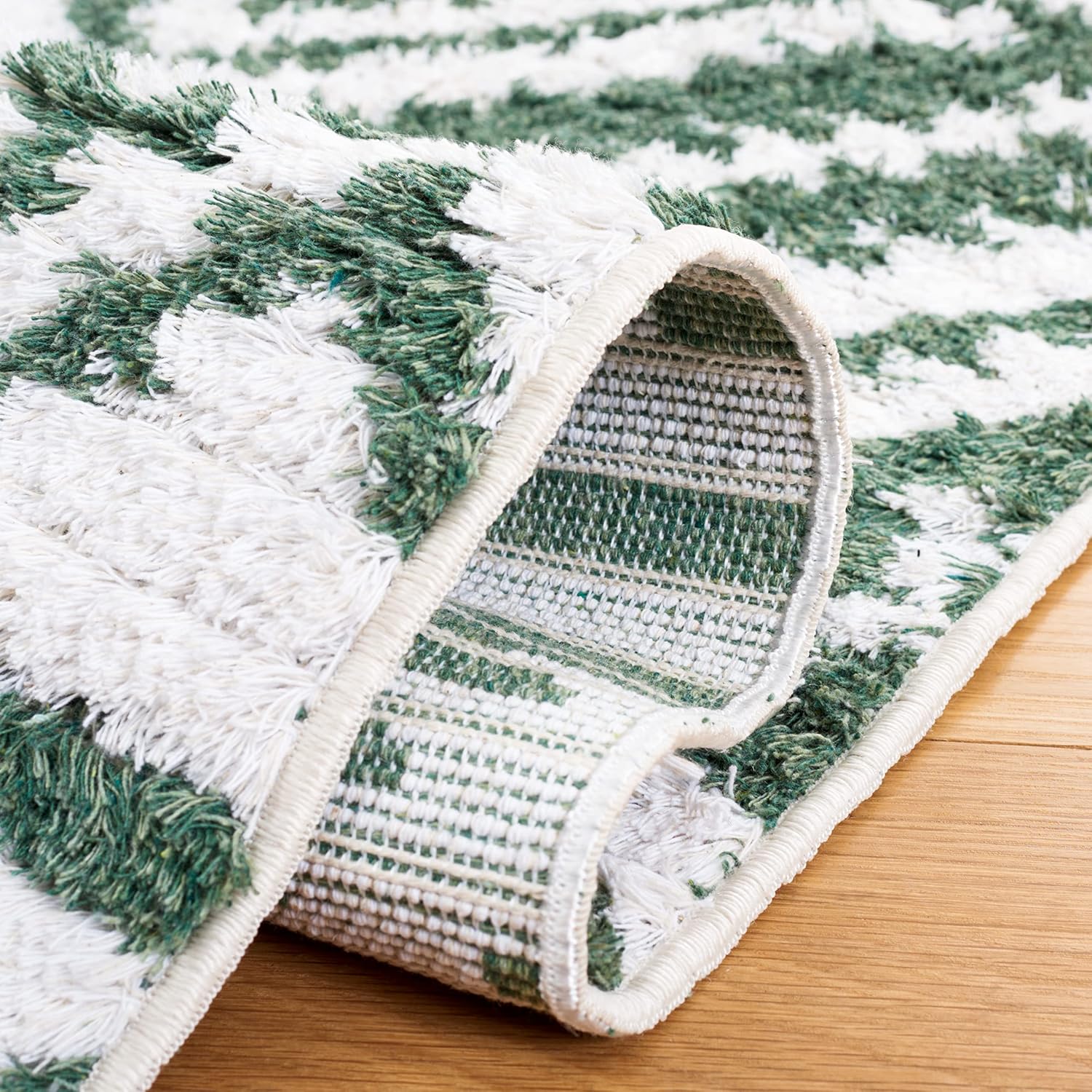 SAFAVIEH Augustine Collection Runner Rug - 2' x 9', Green & Ivory, Moroccan Boho Fringe Cotton Design, Ideal for The Living Room, Bedroom, Dining Room (AGT849Y-29)