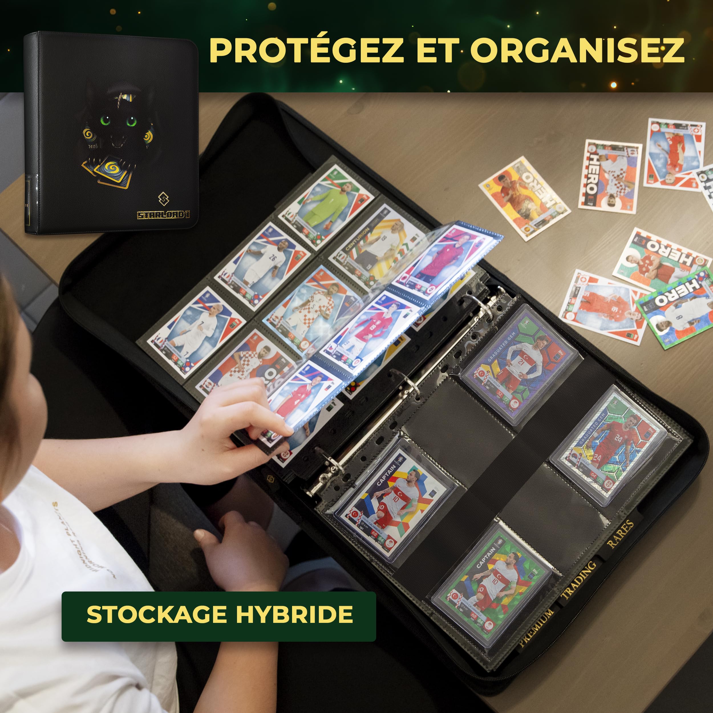 Classeur carte 562 pochettes — Espace toploader intégré — Intercalaires inclus pour tri rapide — Compatible cartes TCG, sleeves, double sleeves — Fermeture zip