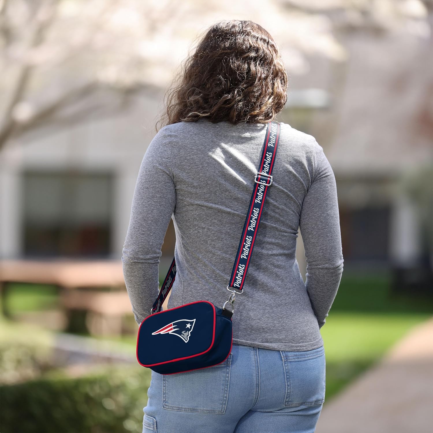 FOCO NFL Logo Solid Crossbody Bag, Team Color