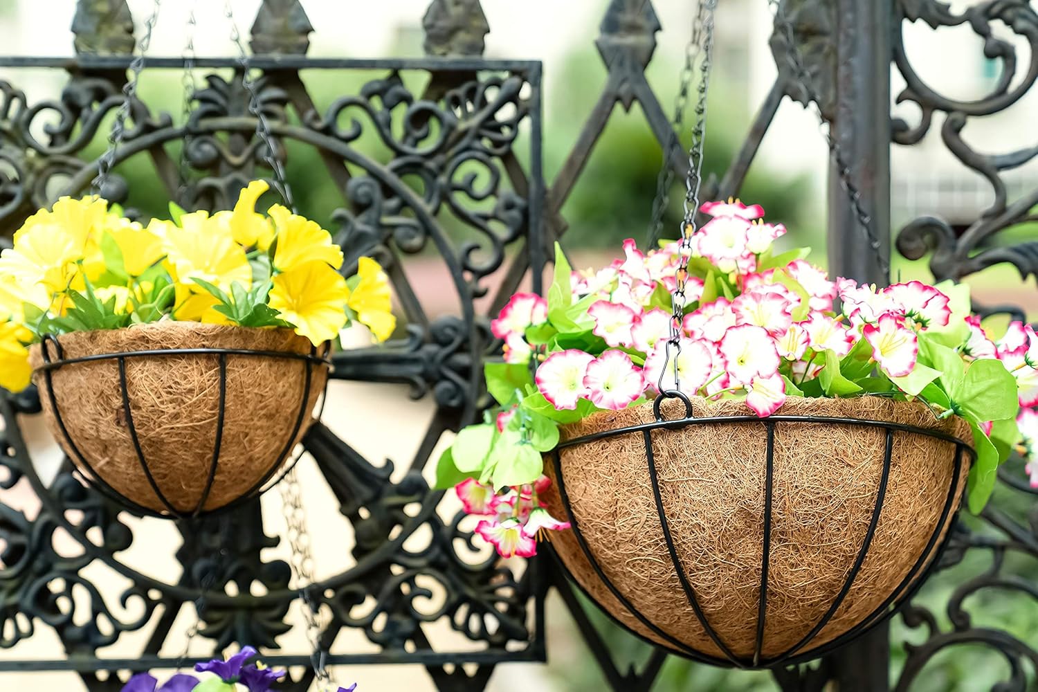 Kingbuy 12-Inch Metal Hanging Basket with Coconut Liner - Rust-Resistant Wire Planter Flower Pot Holder for Indoor Outdoor Plants, Garden Balcony Patio Decoration - 2 Pack