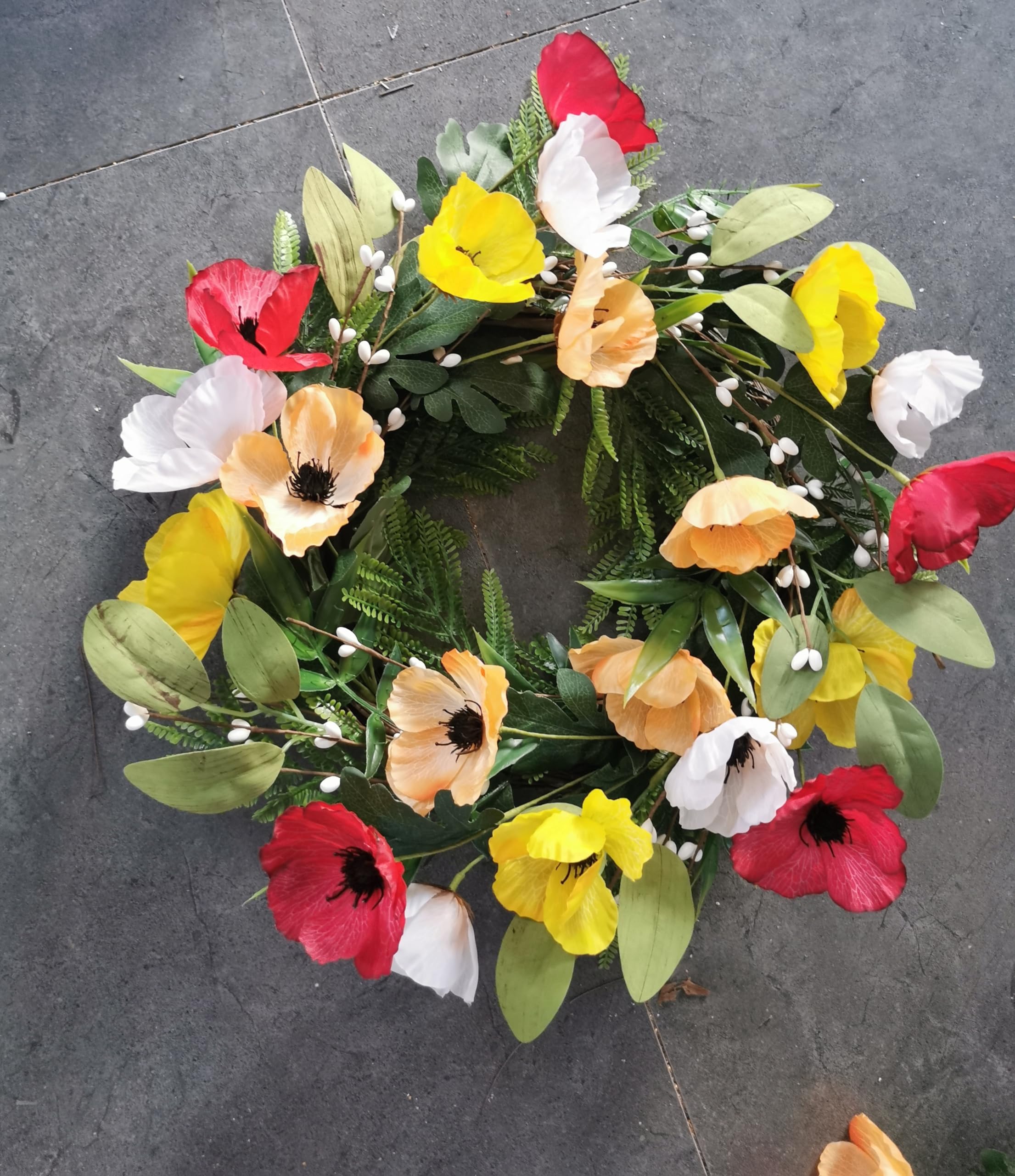 Colorful Spring Summer Wreaths, 20in Outdoor Artificial Wreaths with Green Leaves, Corn Poppy, Ferns, Red Wreath for Indoor & Outdoor Festival Decoration