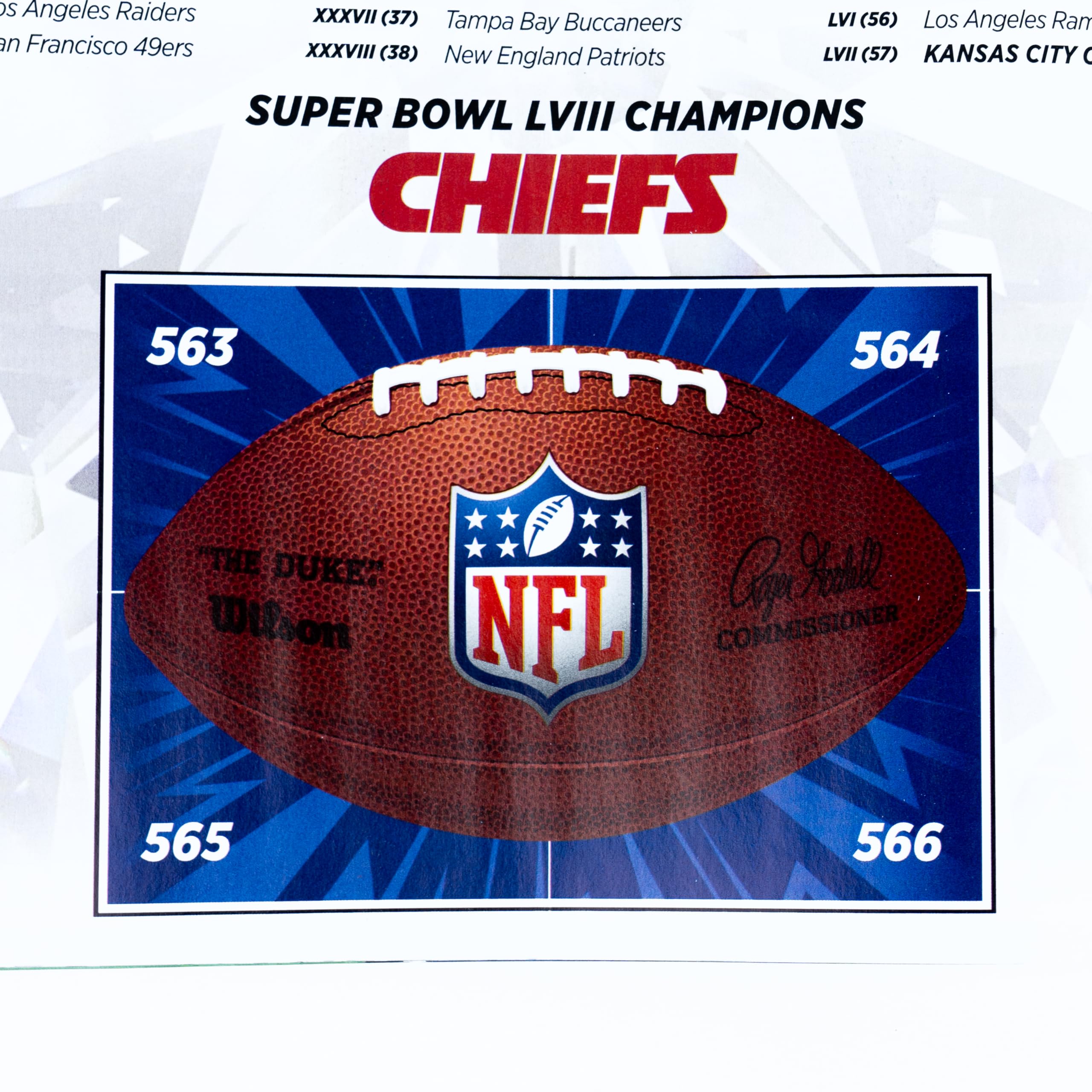 Panini 2024 NFL Sticker & Card Collection Display (50 Tütchen)