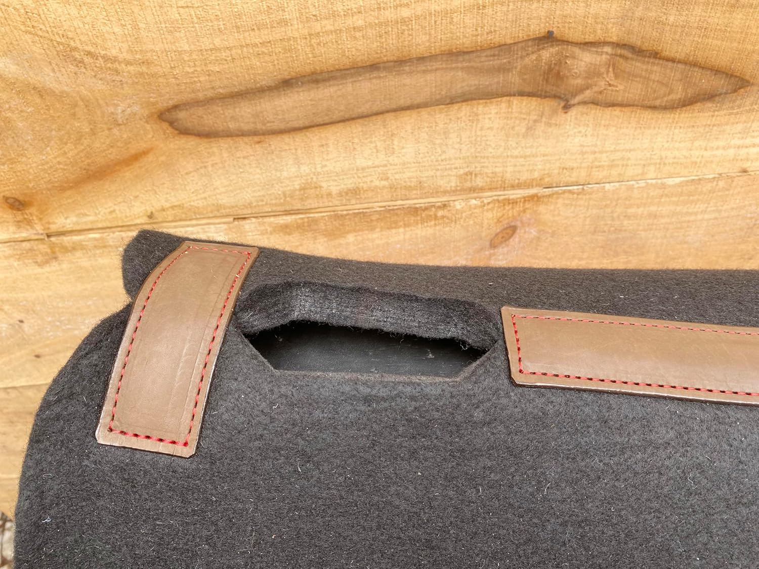 Western Saddle Pad Wool Blended Felt Reinforced Spine and Printed Design Patch Inlay at The Bottom of The pad on Real Cow Leather