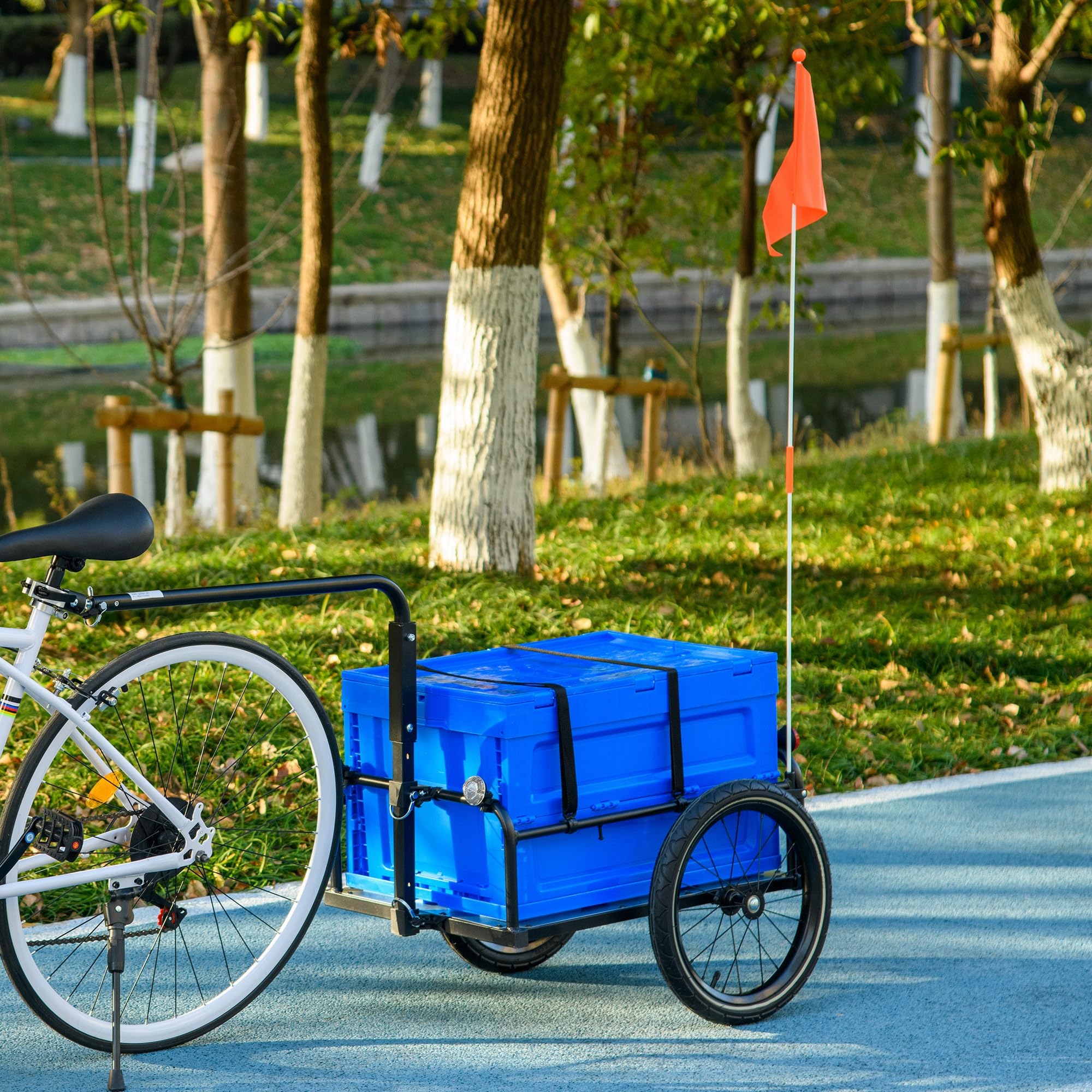HOMCOM Rimorchio Bici ad Altezza Regolabile con Box Portaoggetti da 65L in Plastica, Bandiera, Catarifrangenti e Strisce Riflettenti, Rimorchio per Bici in Acciaio, 145x61x76/81 cm, Blu