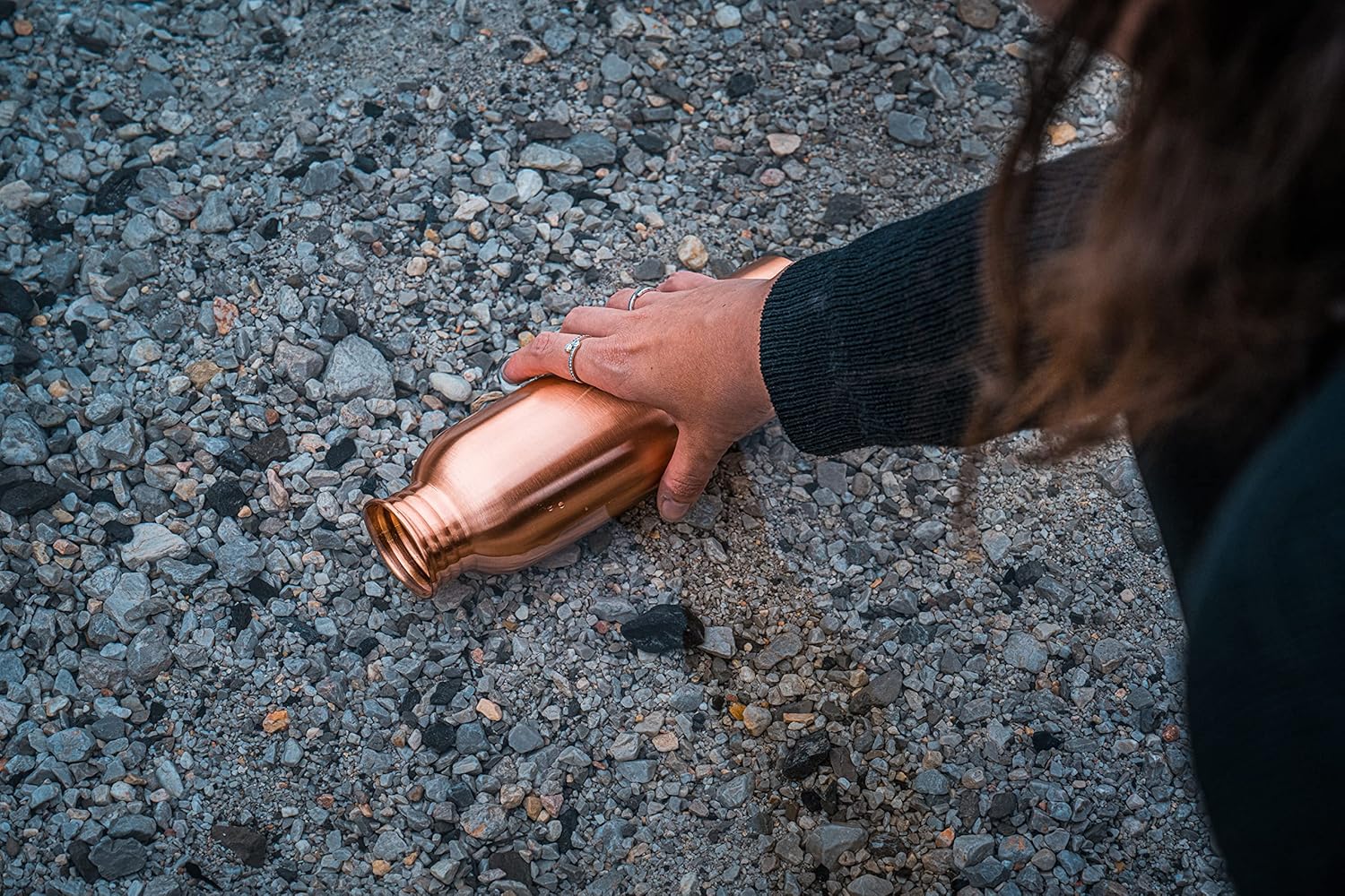 Copper Water Bottle - 34oz Smooth Design - A Handcrafted Ayurvedic Pure Copper Vessel For Drinking - Drink More Water, Lower Your Sugar Intake And Enjoy The Health Benefits - Image 7